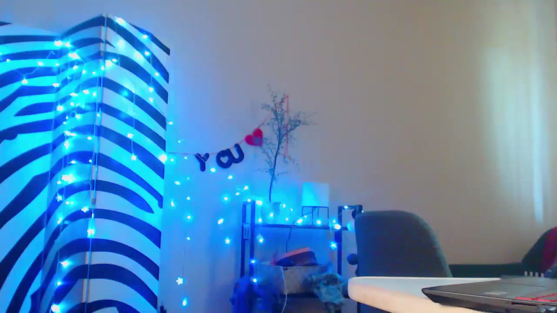 Gallery image thumbnail from Cos_Sexy's myfreecams stream on, 08/01/2023, 12:02 image 19 of 20