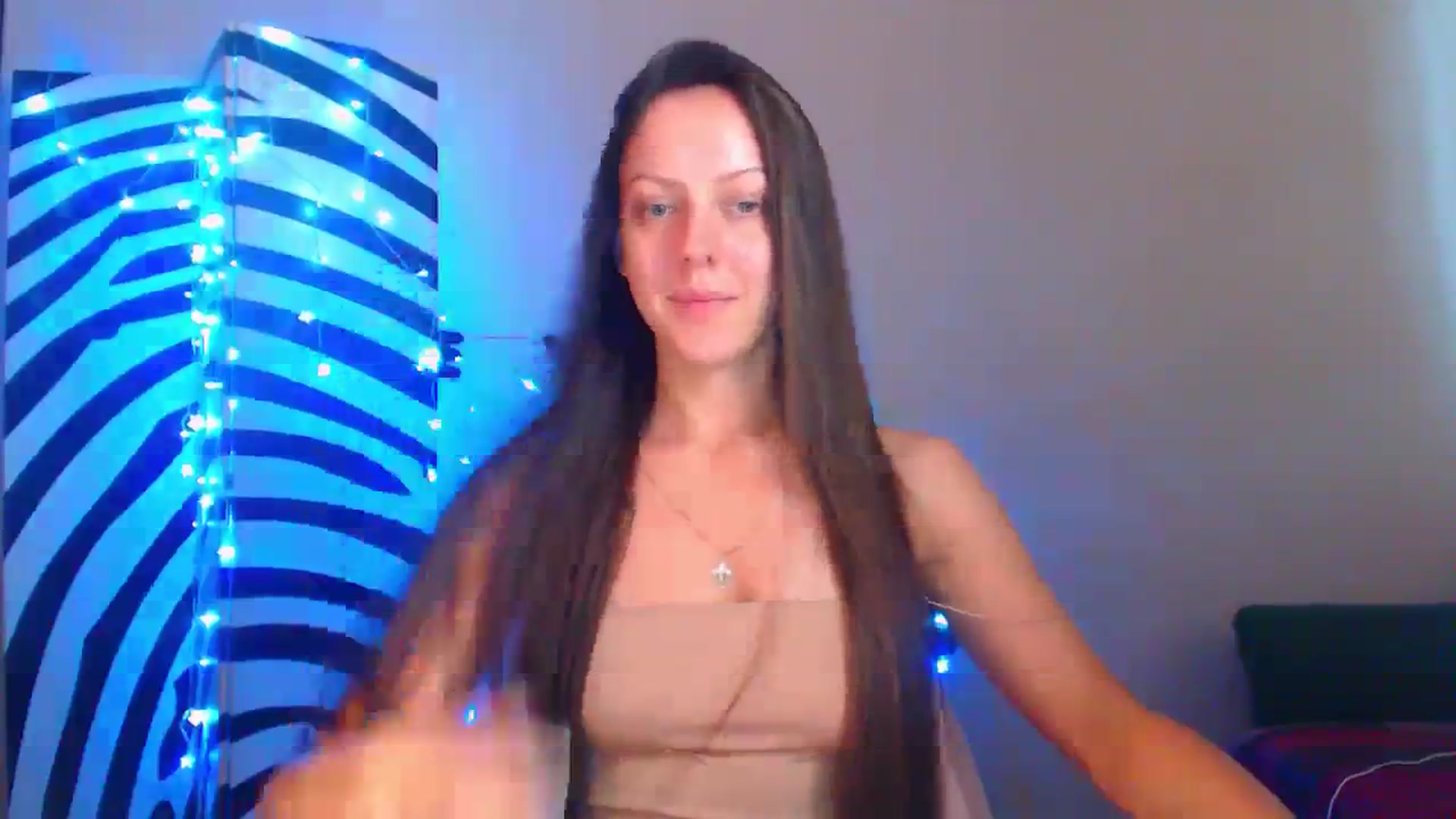 Gallery image thumbnail from Cos_Sexy's myfreecams stream on, 08/08/2023, 11:46 image 7 of 20