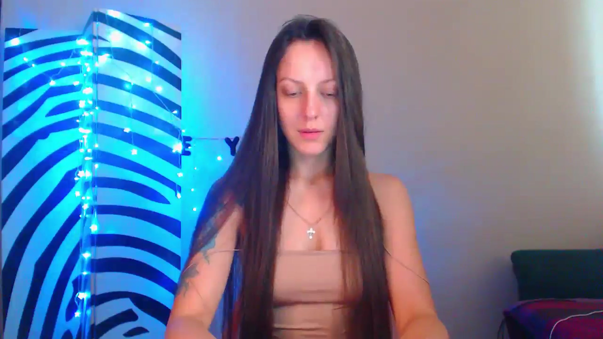 Gallery image thumbnail from Cos_Sexy's myfreecams stream on, 08/08/2023, 11:46 image 19 of 20