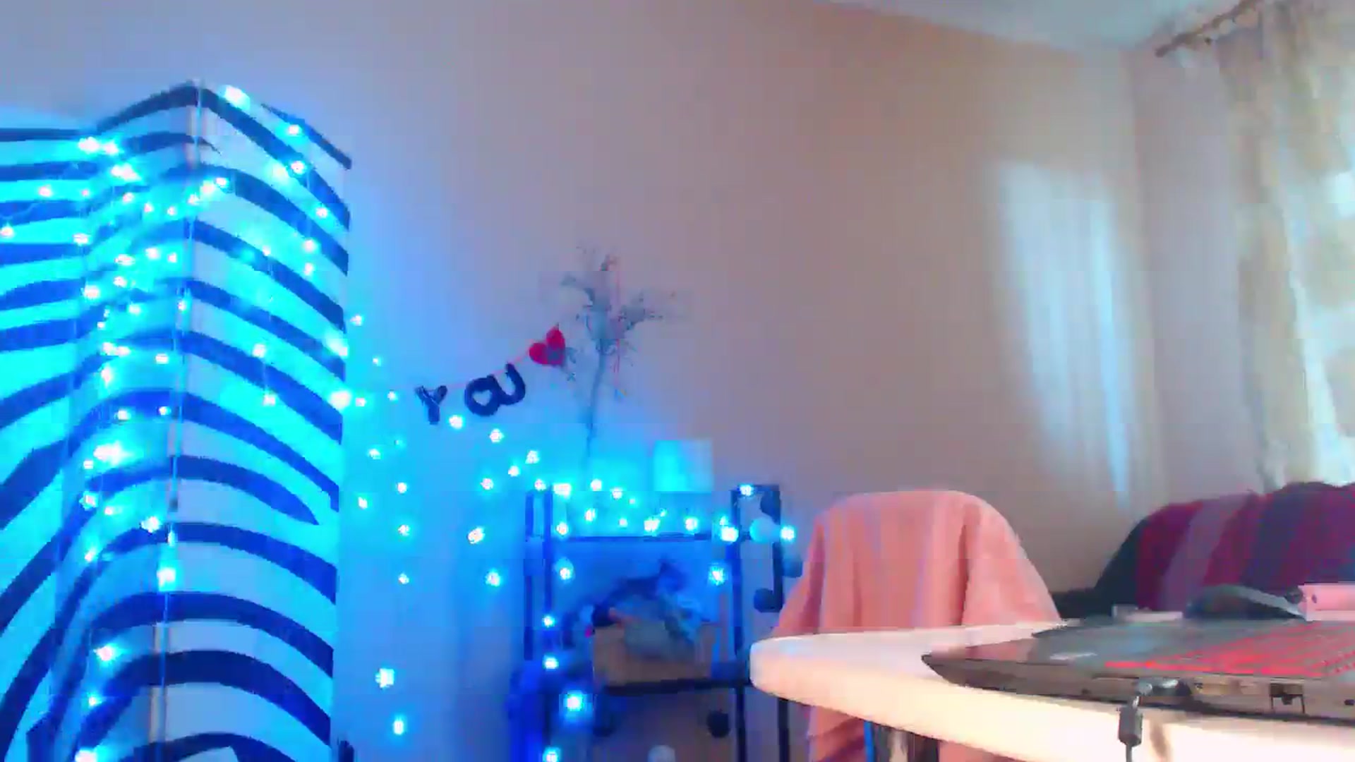 Gallery image thumbnail from Cos_Sexy's myfreecams stream on, 08/08/2023, 13:06 image 15 of 20