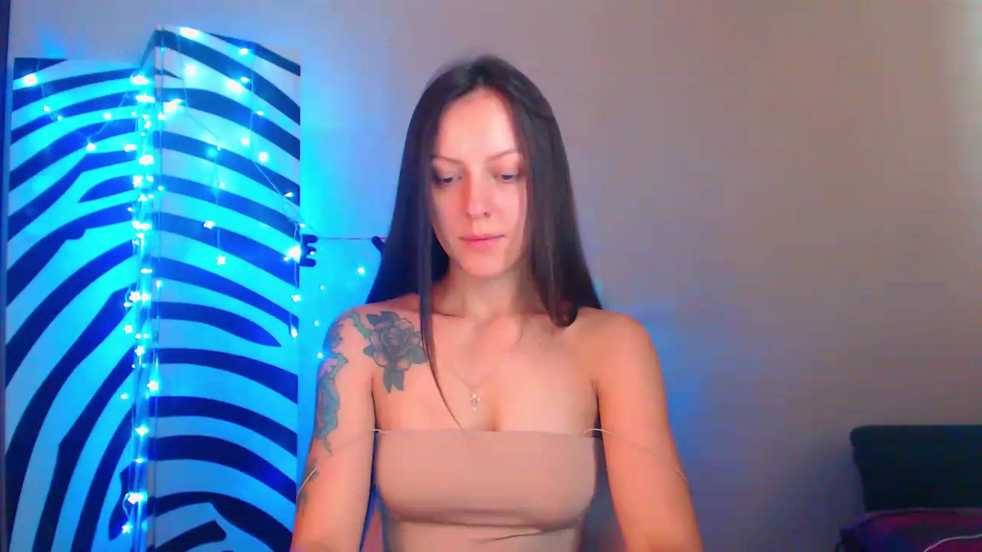 Gallery image thumbnail from Cos_Sexy's myfreecams stream on, 08/09/2023, 08:51 image 20 of 20