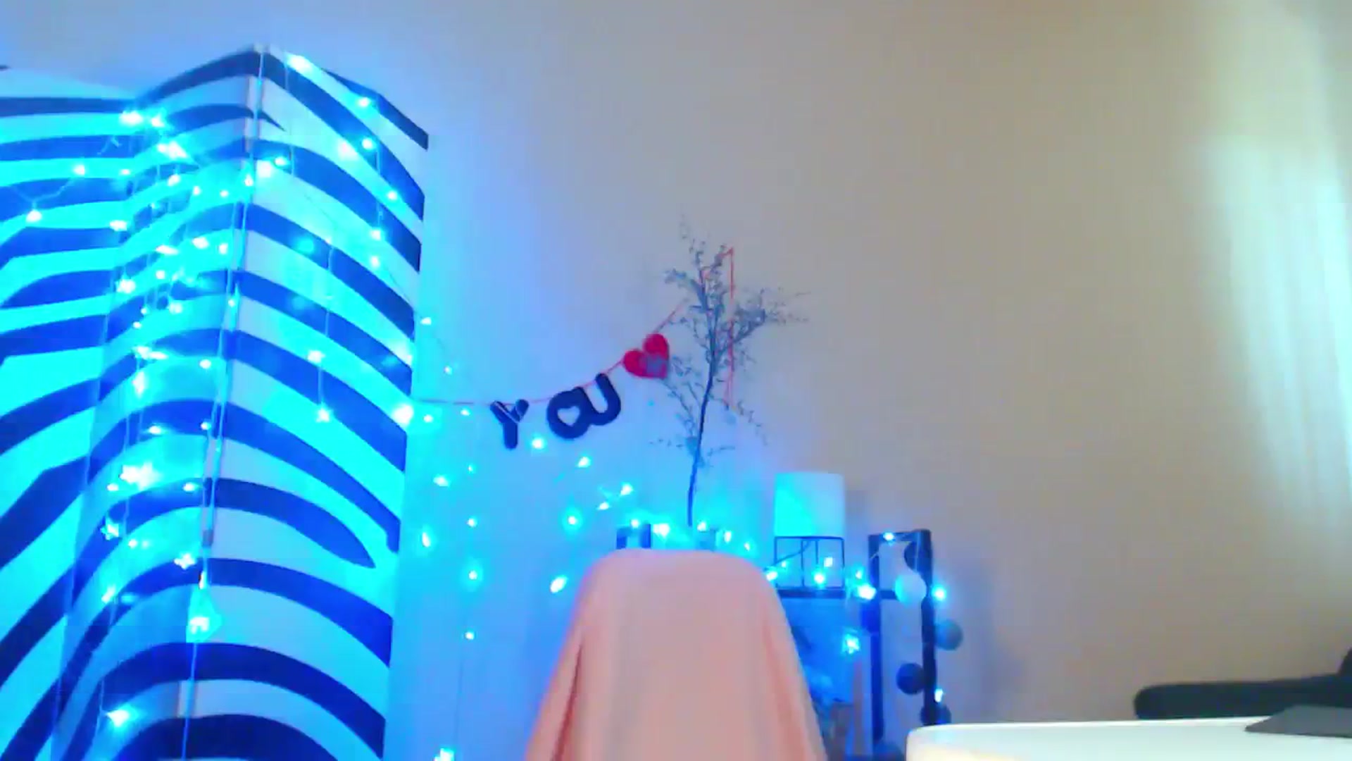 Gallery image thumbnail from Cos_Sexy's myfreecams stream on, 08/09/2023, 10:57 image 20 of 20