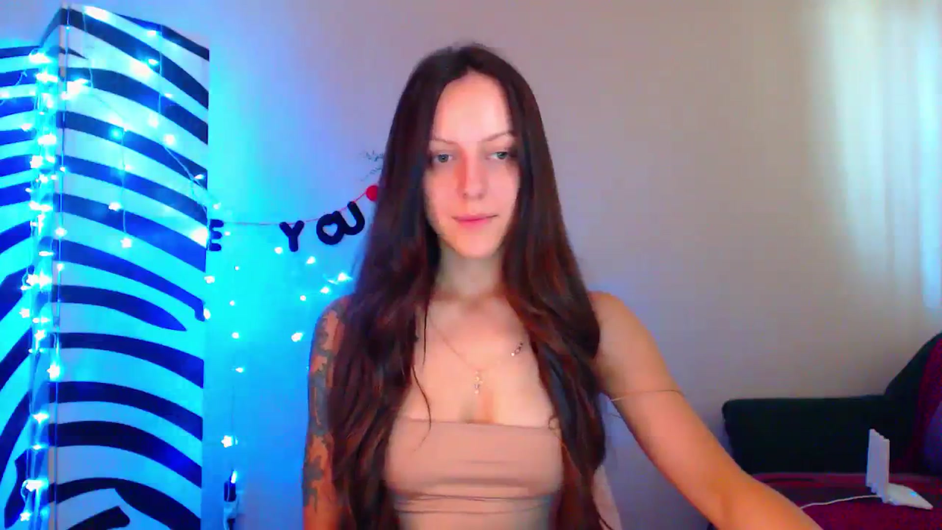 Gallery image thumbnail from Cos_Sexy's myfreecams stream on, 08/16/2023, 10:20 image 2 of 20