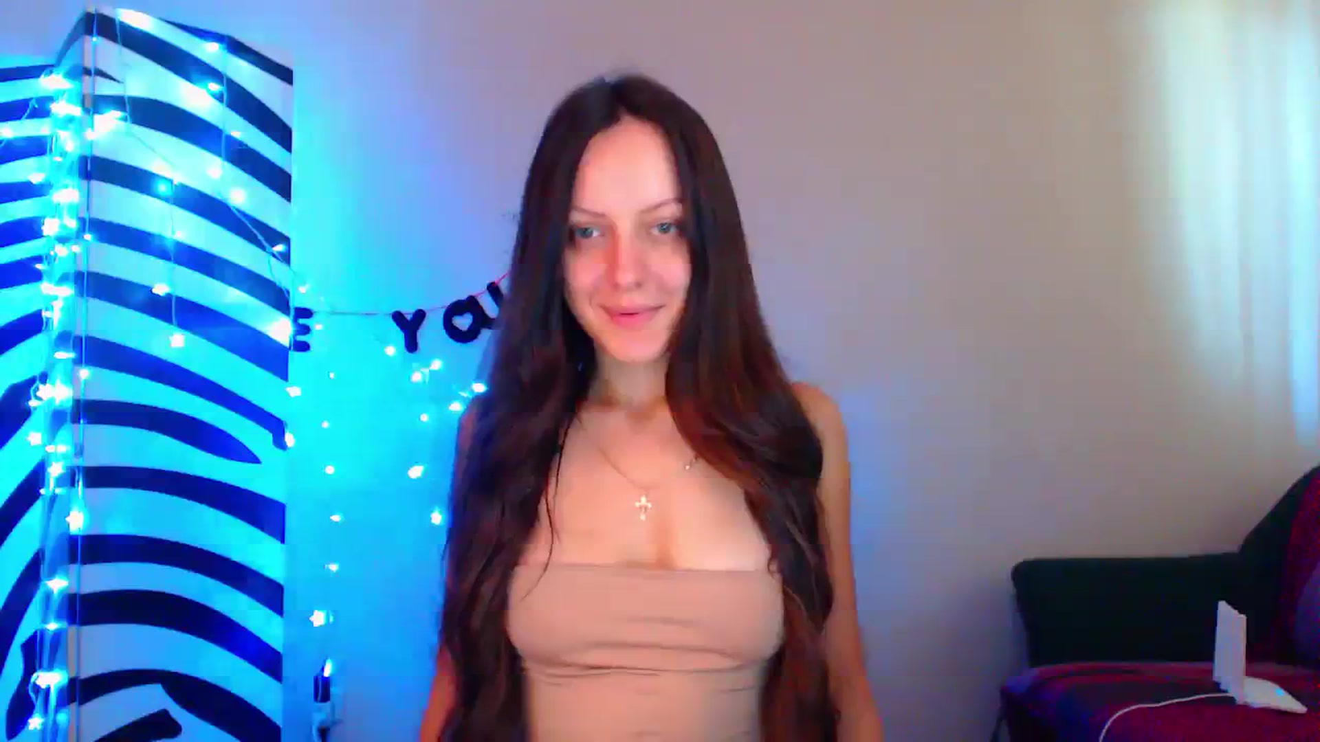 Gallery image thumbnail from Cos_Sexy's myfreecams stream on, 08/16/2023, 10:20 image 4 of 20
