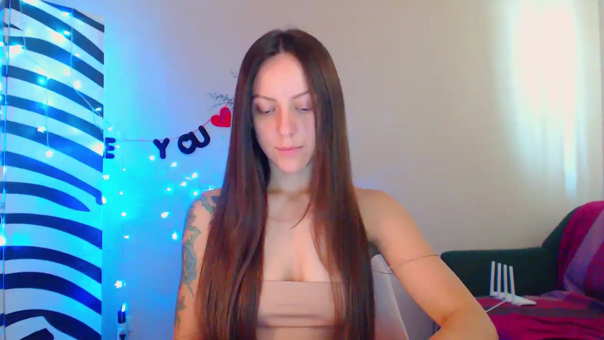 Gallery image thumbnail from Cos_Sexy's myfreecams stream on, 08/25/2023, 11:12 image 16 of 20