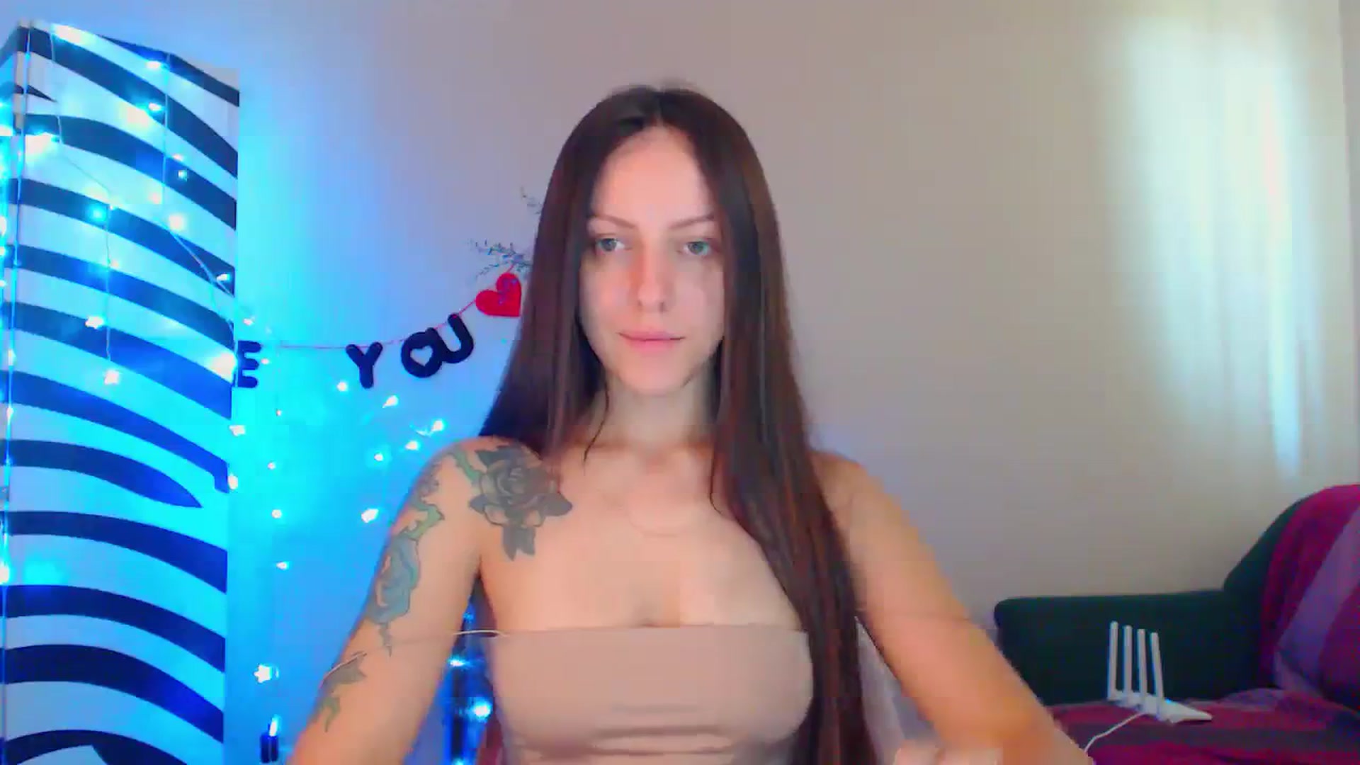 Gallery image thumbnail from Cos_Sexy's myfreecams stream on, 08/25/2023, 11:12 image 4 of 20