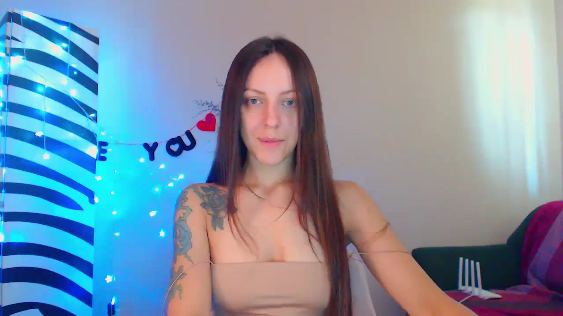 Gallery image thumbnail from Cos_Sexy's myfreecams stream on, 08/25/2023, 11:12 image 9 of 20