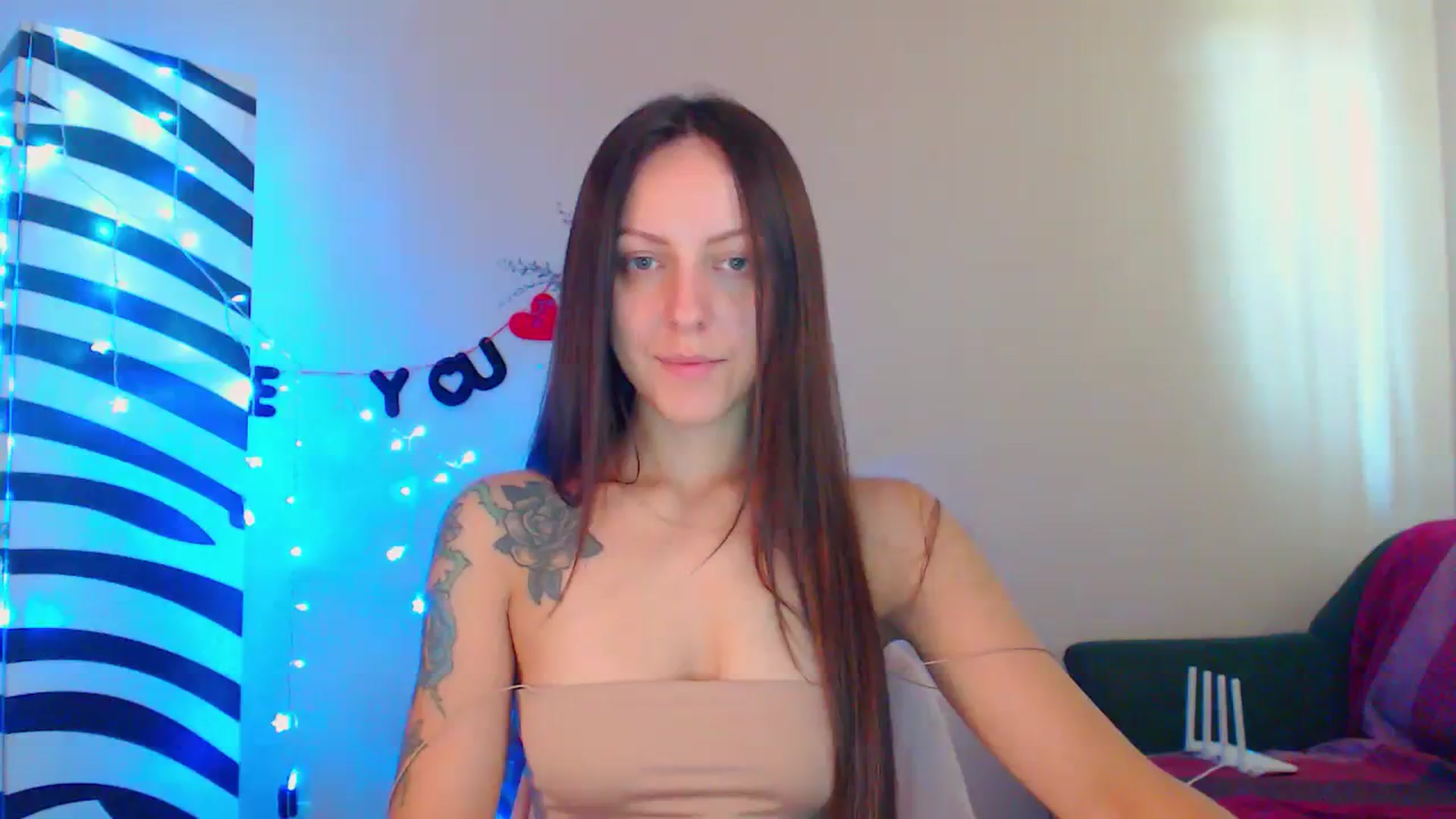 Gallery image thumbnail from Cos_Sexy's myfreecams stream on, 08/25/2023, 11:12 image 8 of 20