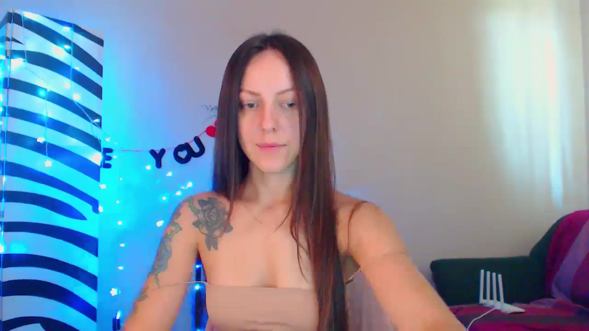 Gallery image thumbnail from Cos_Sexy's myfreecams stream on, 08/25/2023, 11:12 image 7 of 20