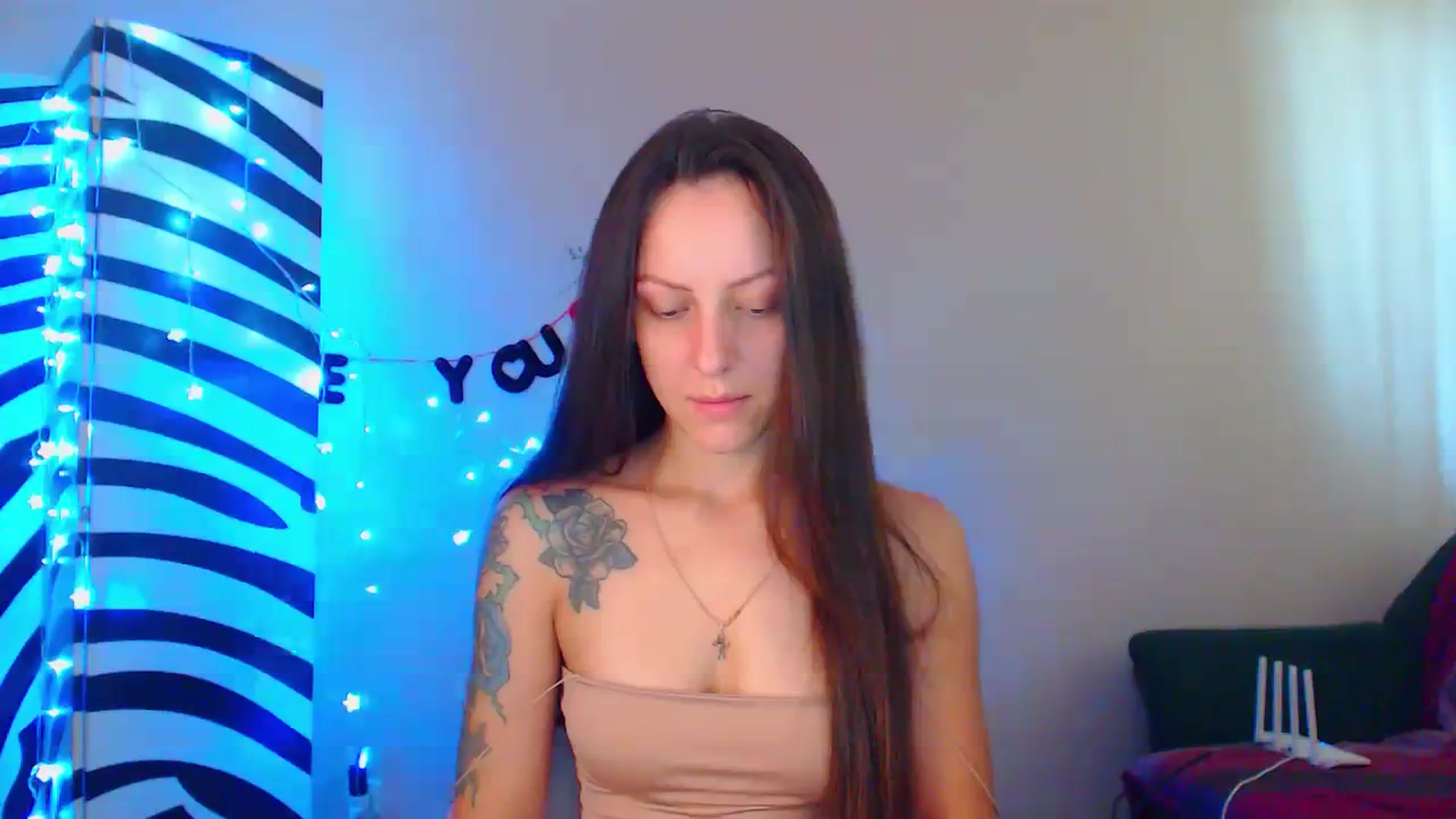 Gallery image thumbnail from Cos_Sexy's myfreecams stream on, 08/27/2023, 11:36 image 3 of 20