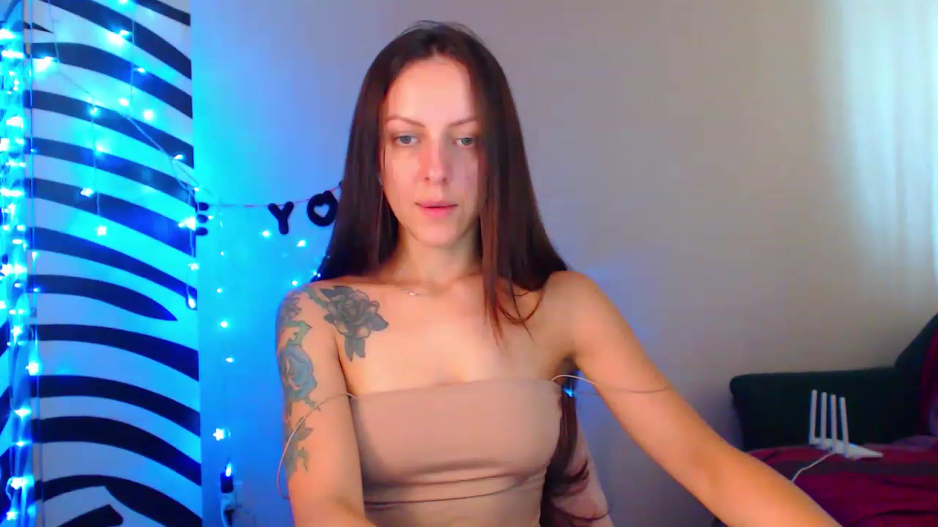 Gallery image thumbnail from Cos_Sexy's myfreecams stream on, 08/28/2023, 10:26 image 10 of 20