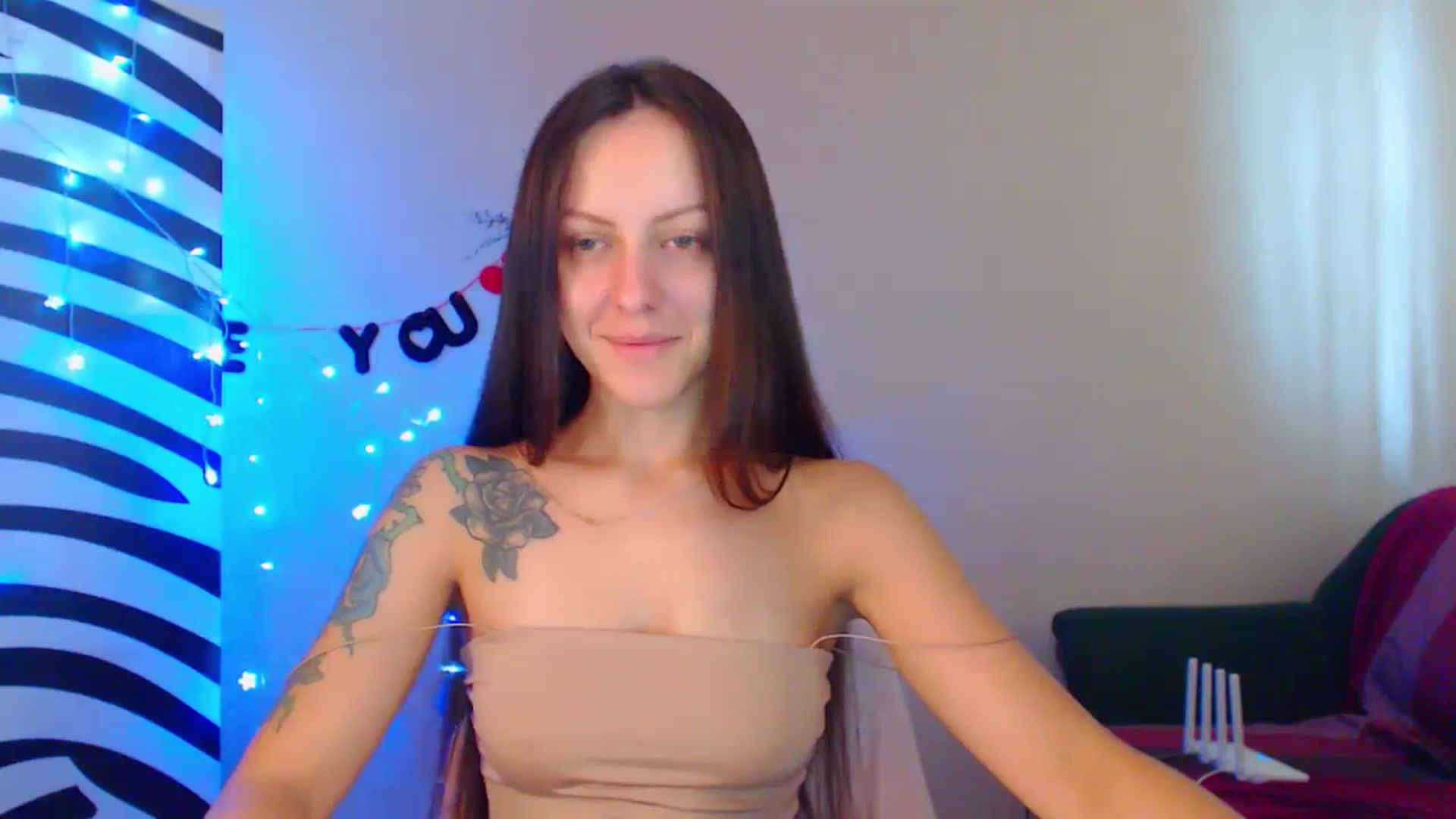 Gallery image thumbnail from Cos_Sexy's myfreecams stream on, 08/29/2023, 10:05 image 4 of 20