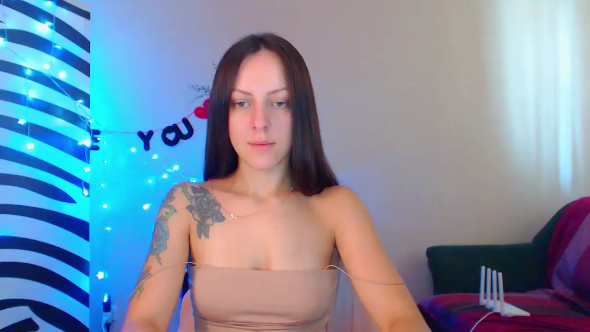 Gallery image thumbnail from Cos_Sexy's myfreecams stream on, 08/29/2023, 10:05 image 16 of 20