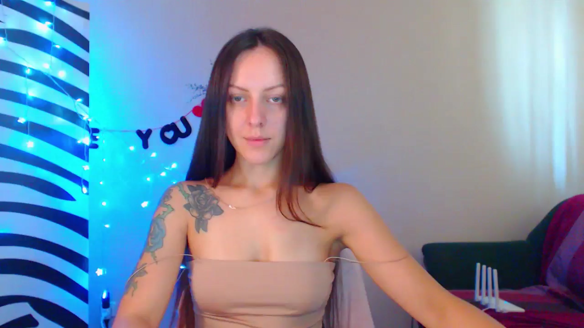 Gallery image thumbnail from Cos_Sexy's myfreecams stream on, 08/29/2023, 10:05 image 9 of 20