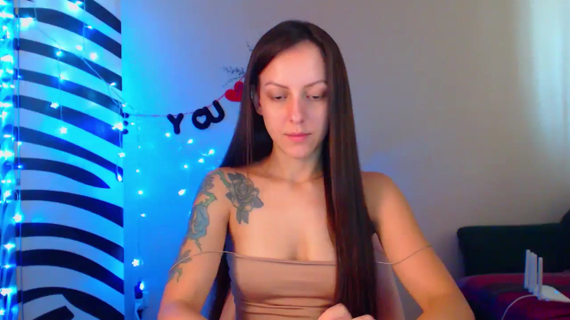 Gallery image thumbnail from Cos_Sexy's myfreecams stream on, 08/31/2023, 10:50 image 2 of 20