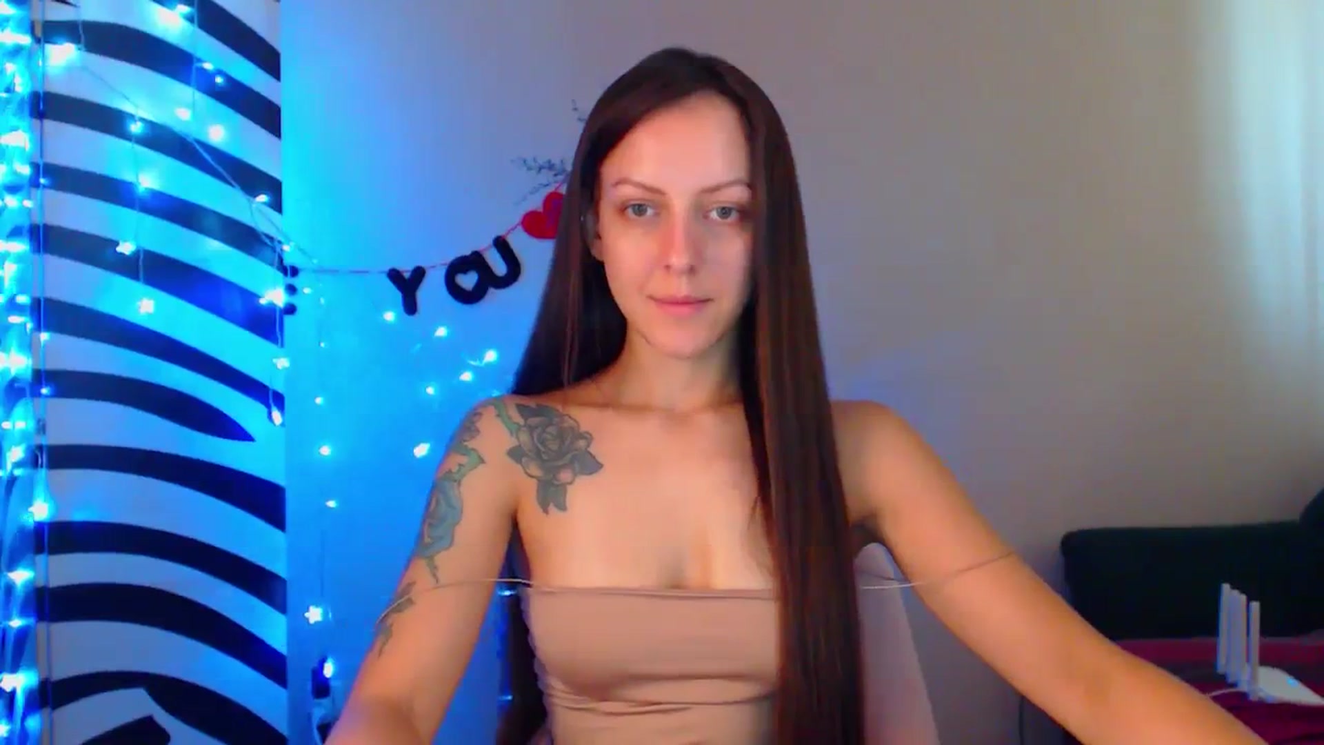 Gallery image thumbnail from Cos_Sexy's myfreecams stream on, 08/31/2023, 10:50 image 5 of 20