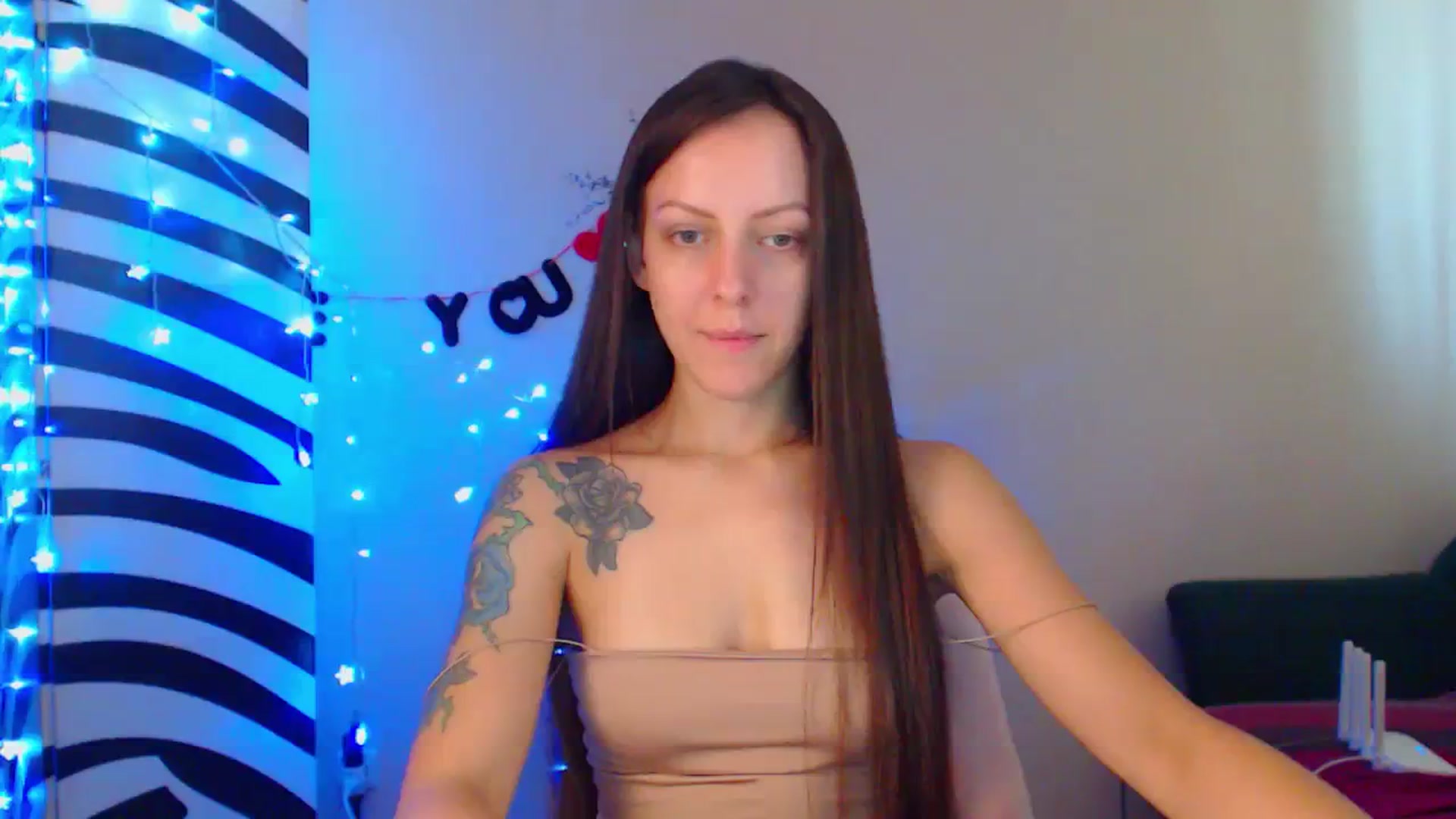 Gallery image thumbnail from Cos_Sexy's myfreecams stream on, 08/31/2023, 10:50 image 8 of 20