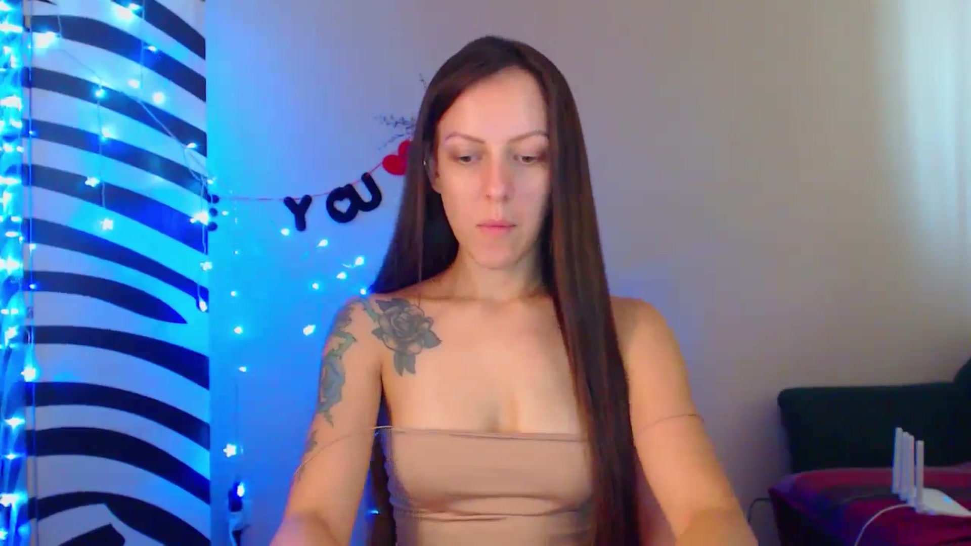 Gallery image thumbnail from Cos_Sexy's myfreecams stream on, 08/31/2023, 10:50 image 7 of 20