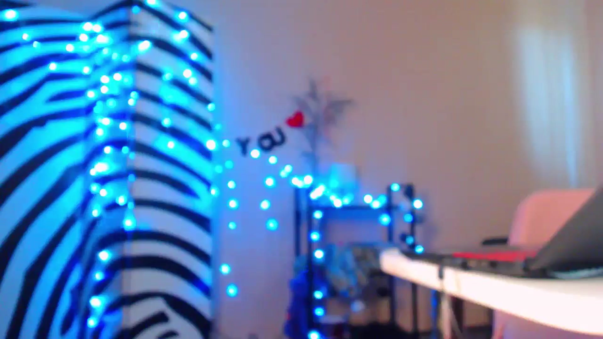 Gallery image thumbnail from Cos_Sexy's myfreecams stream on, 09/10/2023, 10:55 image 4 of 20