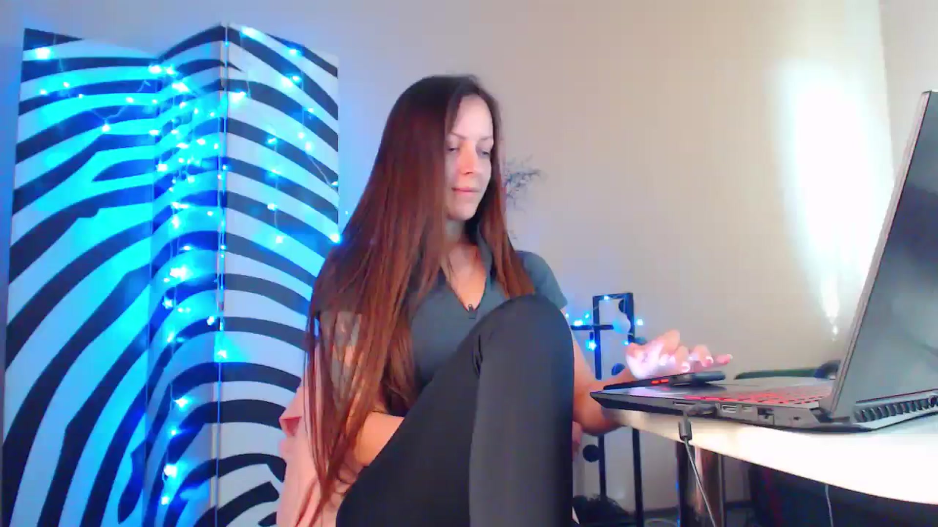 Gallery image thumbnail from Cos_Sexy's myfreecams stream on, 09/12/2023, 13:24 image 7 of 20