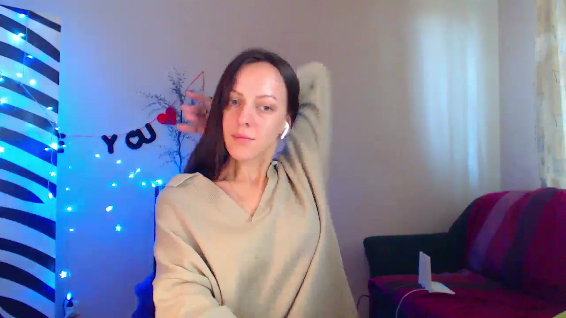 Gallery image thumbnail from Cos_Sexy's myfreecams stream on, 09/19/2023, 10:14 image 3 of 20