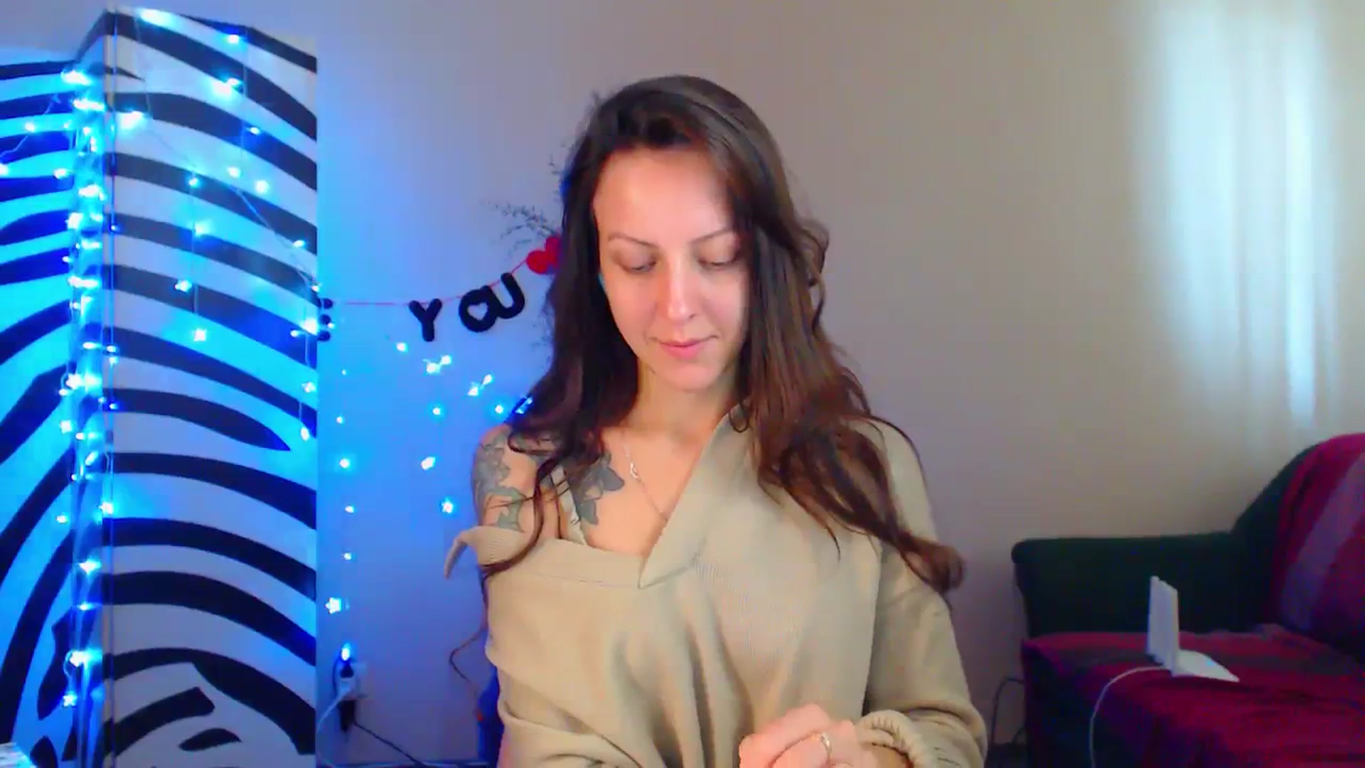 Gallery image thumbnail from Cos_Sexy's myfreecams stream on, 09/20/2023, 10:27 image 18 of 20