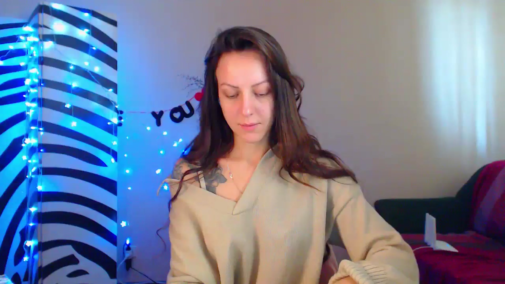 Gallery image thumbnail from Cos_Sexy's myfreecams stream on, 09/20/2023, 10:27 image 6 of 20