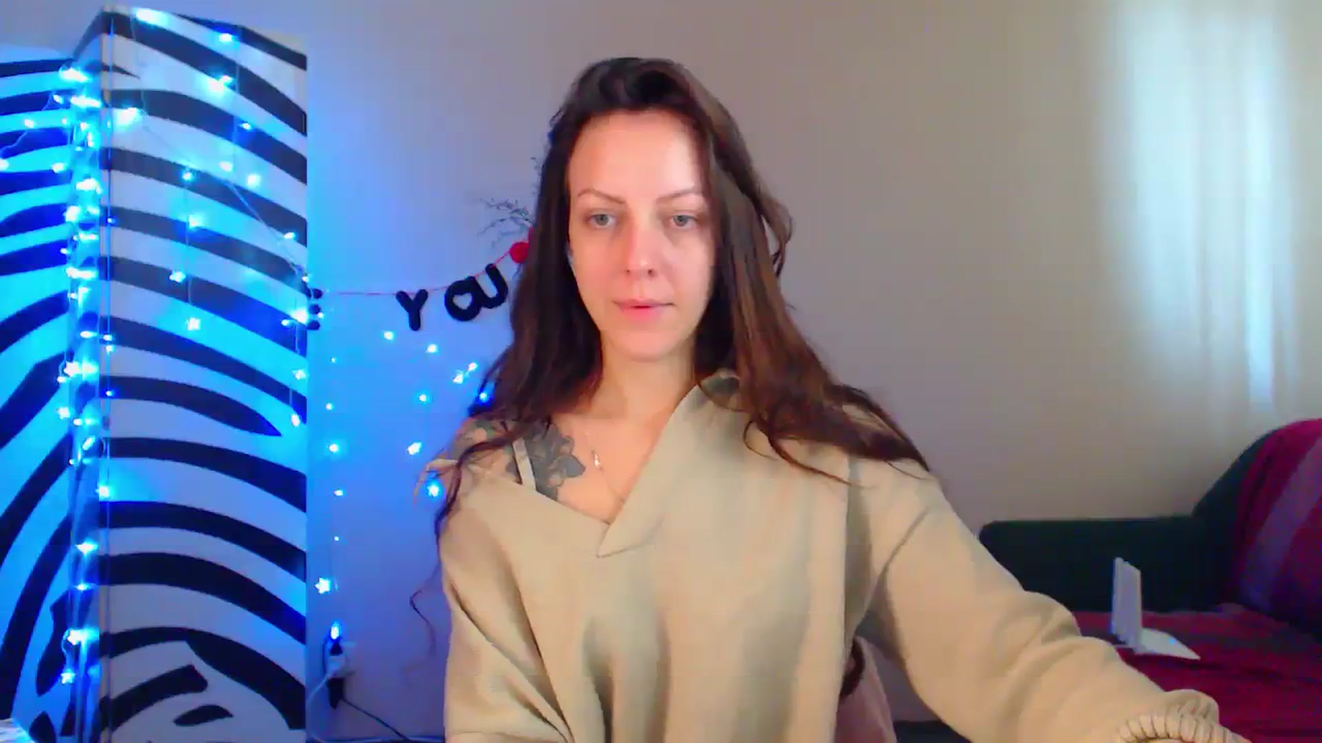 Gallery image thumbnail from Cos_Sexy's myfreecams stream on, 09/20/2023, 10:27 image 4 of 20