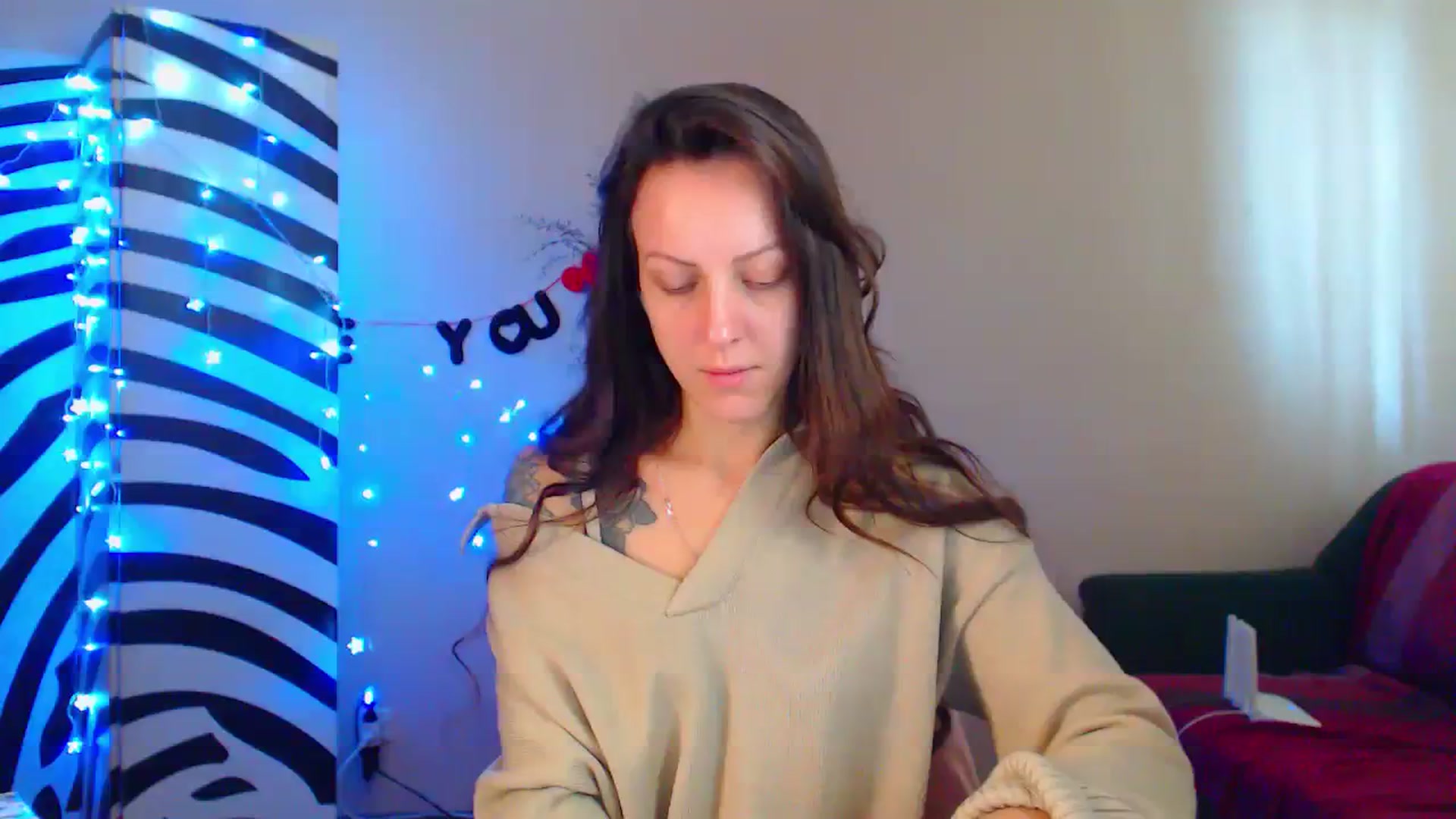 Gallery image thumbnail from Cos_Sexy's myfreecams stream on, 09/20/2023, 10:27 image 9 of 20