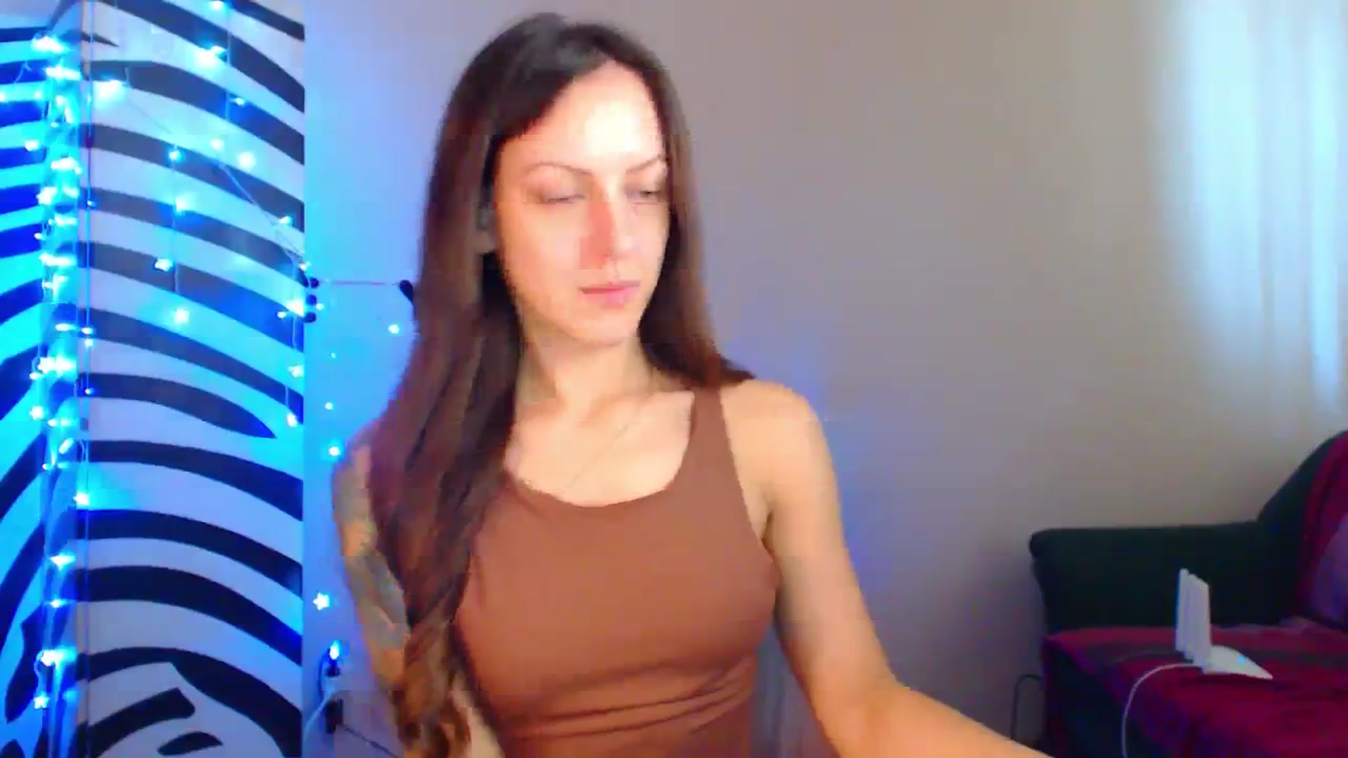 Gallery image thumbnail from Cos_Sexy's myfreecams stream on, 09/28/2023, 10:35 image 3 of 20