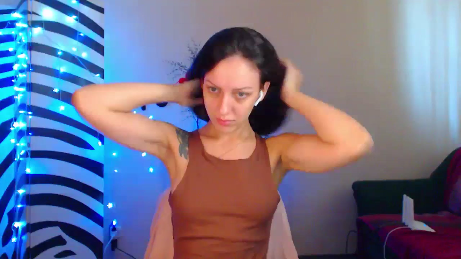 Gallery image thumbnail from Cos_Sexy's myfreecams stream on, 09/28/2023, 10:35 image 1 of 20