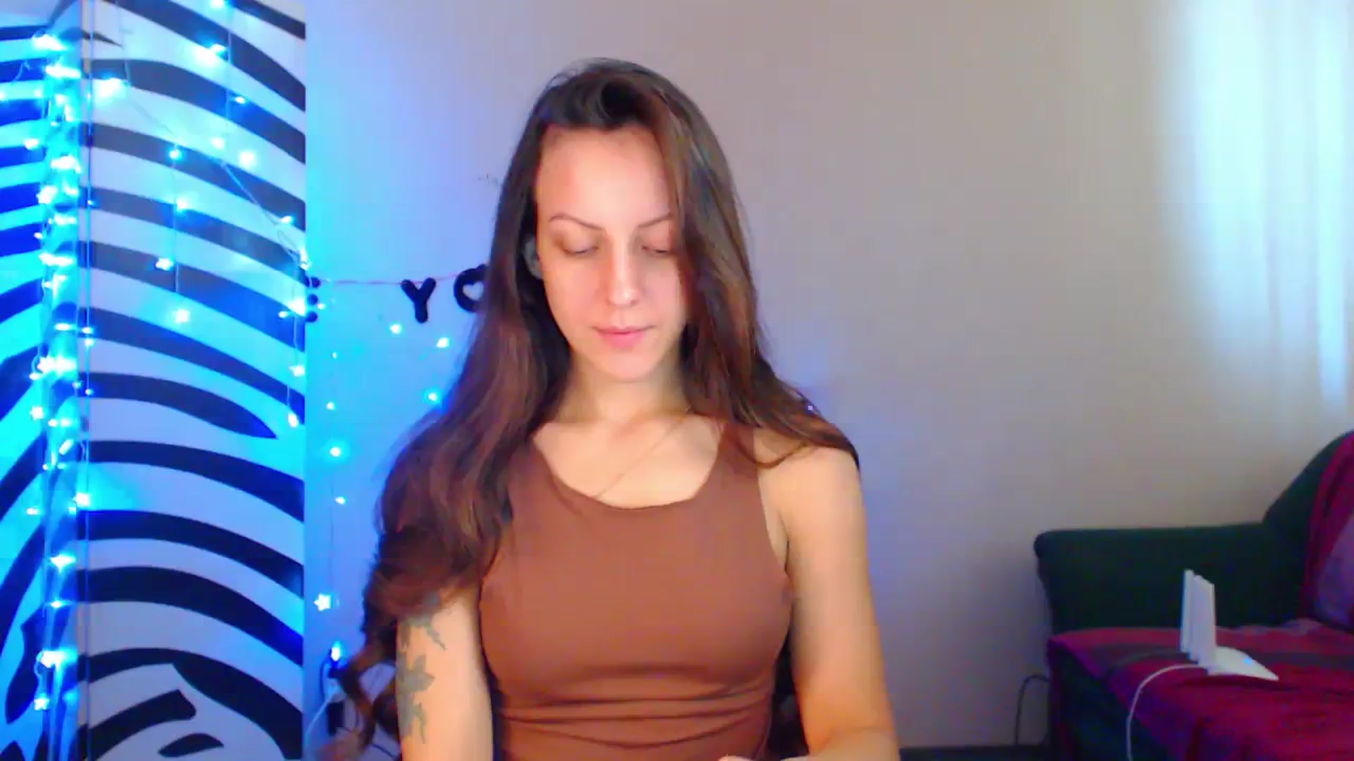 Gallery image thumbnail from Cos_Sexy's myfreecams stream on, 09/28/2023, 10:35 image 6 of 20