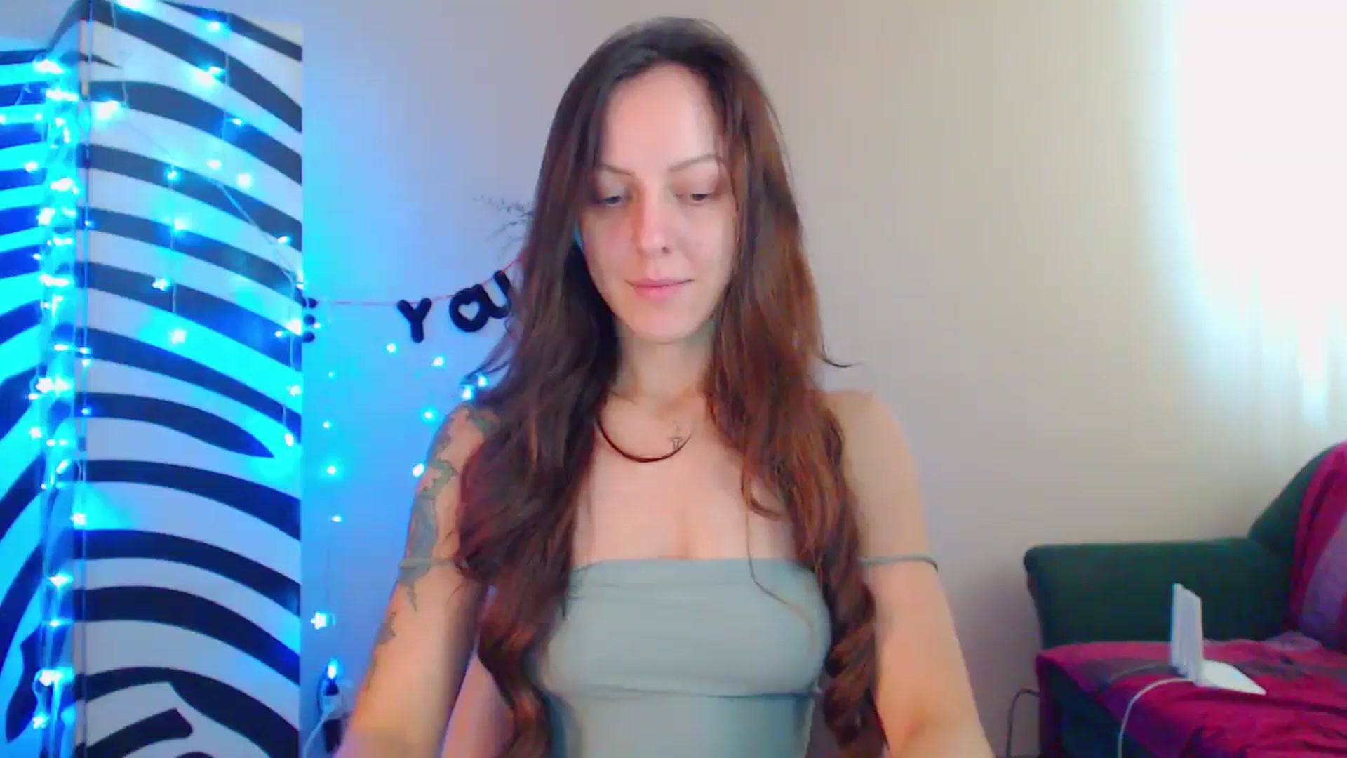 Gallery image thumbnail from Cos_Sexy's myfreecams stream on, 09/29/2023, 12:04 image 18 of 20