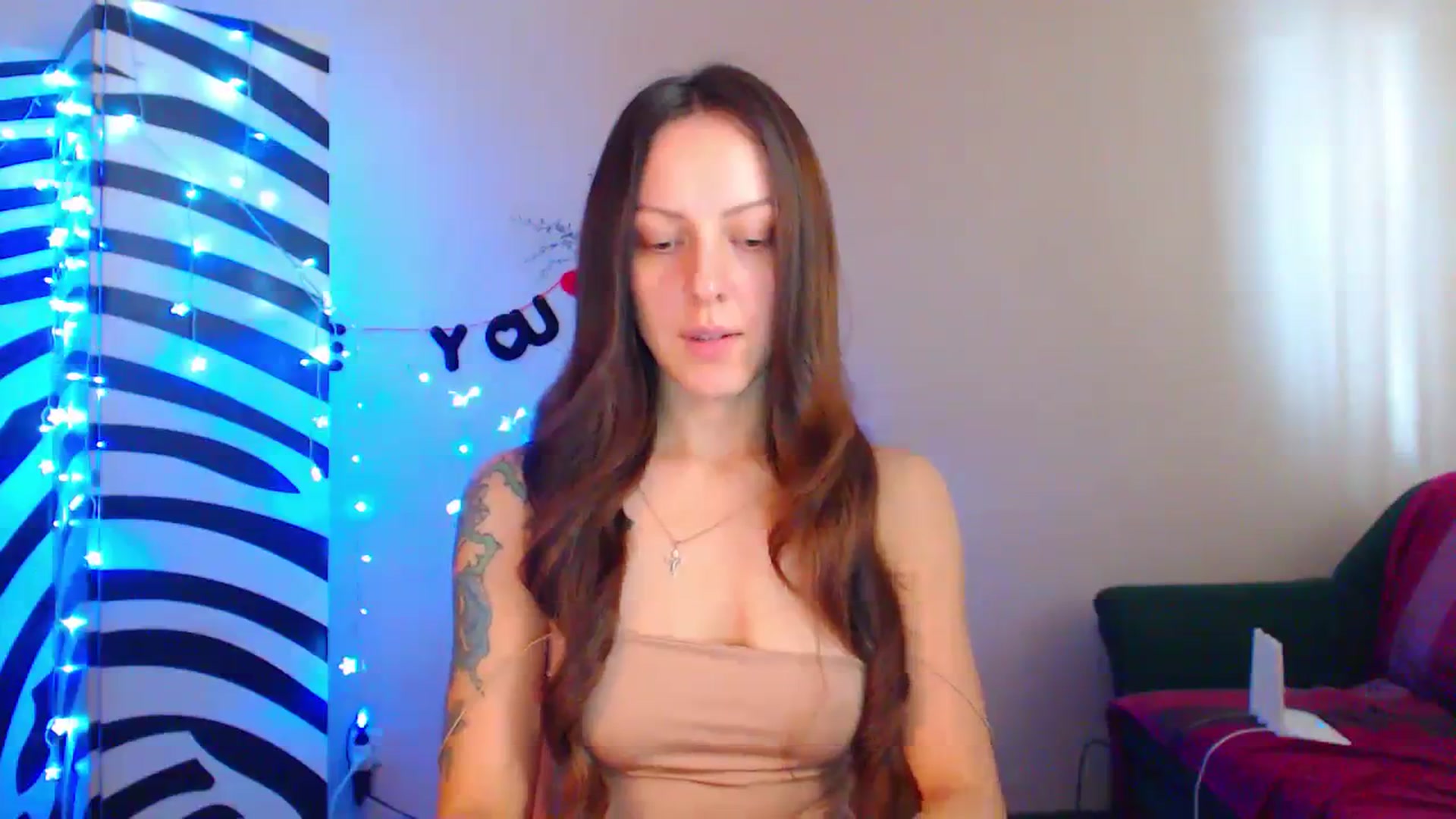 Gallery image thumbnail from Cos_Sexy's myfreecams stream on, 10/02/2023, 10:21 image 17 of 20