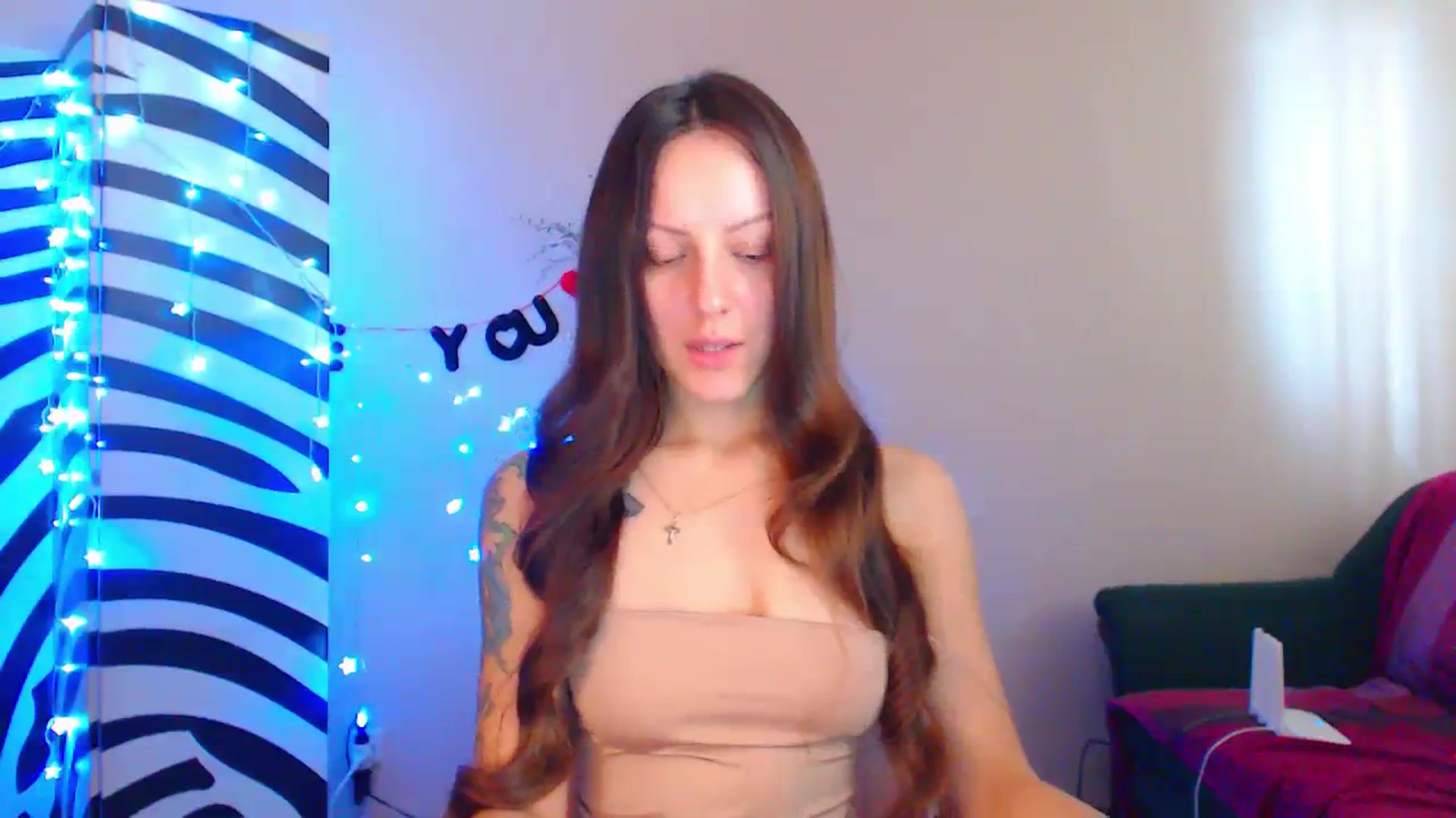 Gallery image thumbnail from Cos_Sexy's myfreecams stream on, 10/02/2023, 10:21 image 16 of 20