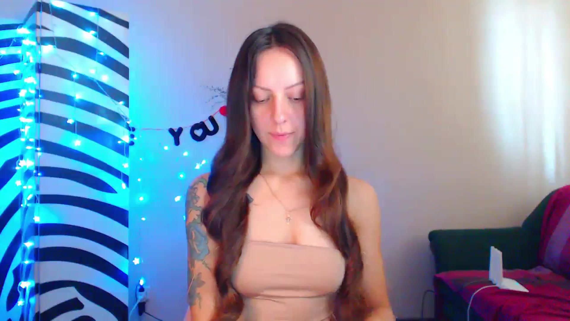 Gallery image thumbnail from Cos_Sexy's myfreecams stream on, 10/02/2023, 10:21 image 12 of 20