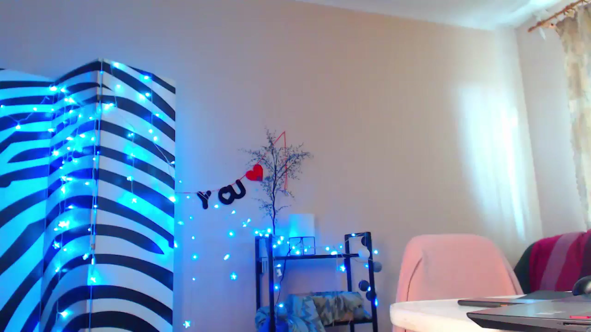 Gallery image thumbnail from Cos_Sexy's myfreecams stream on, 10/04/2023, 11:42 image 20 of 20
