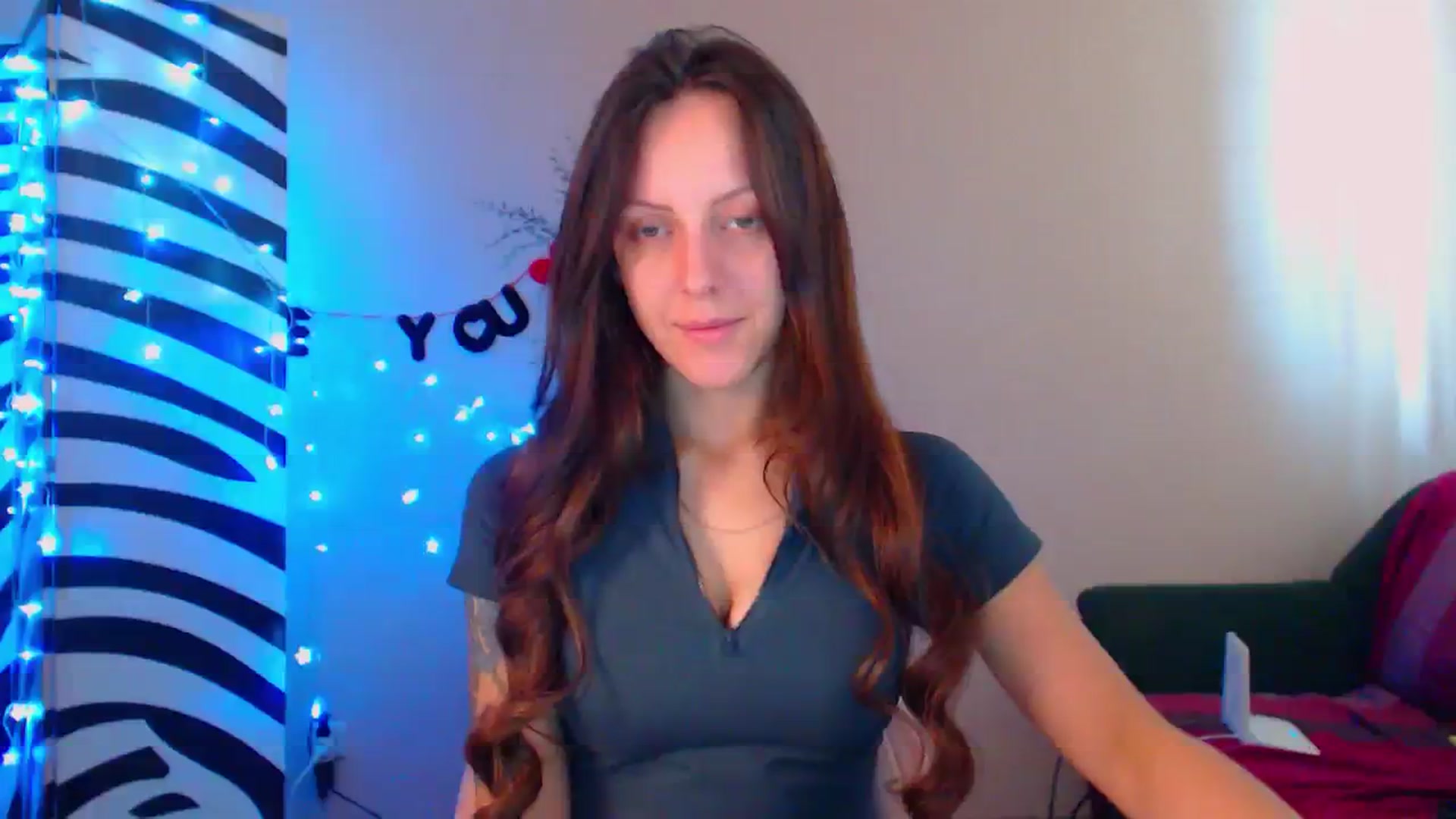 Gallery image thumbnail from Cos_Sexy's myfreecams stream on, 10/10/2023, 11:55 image 10 of 20