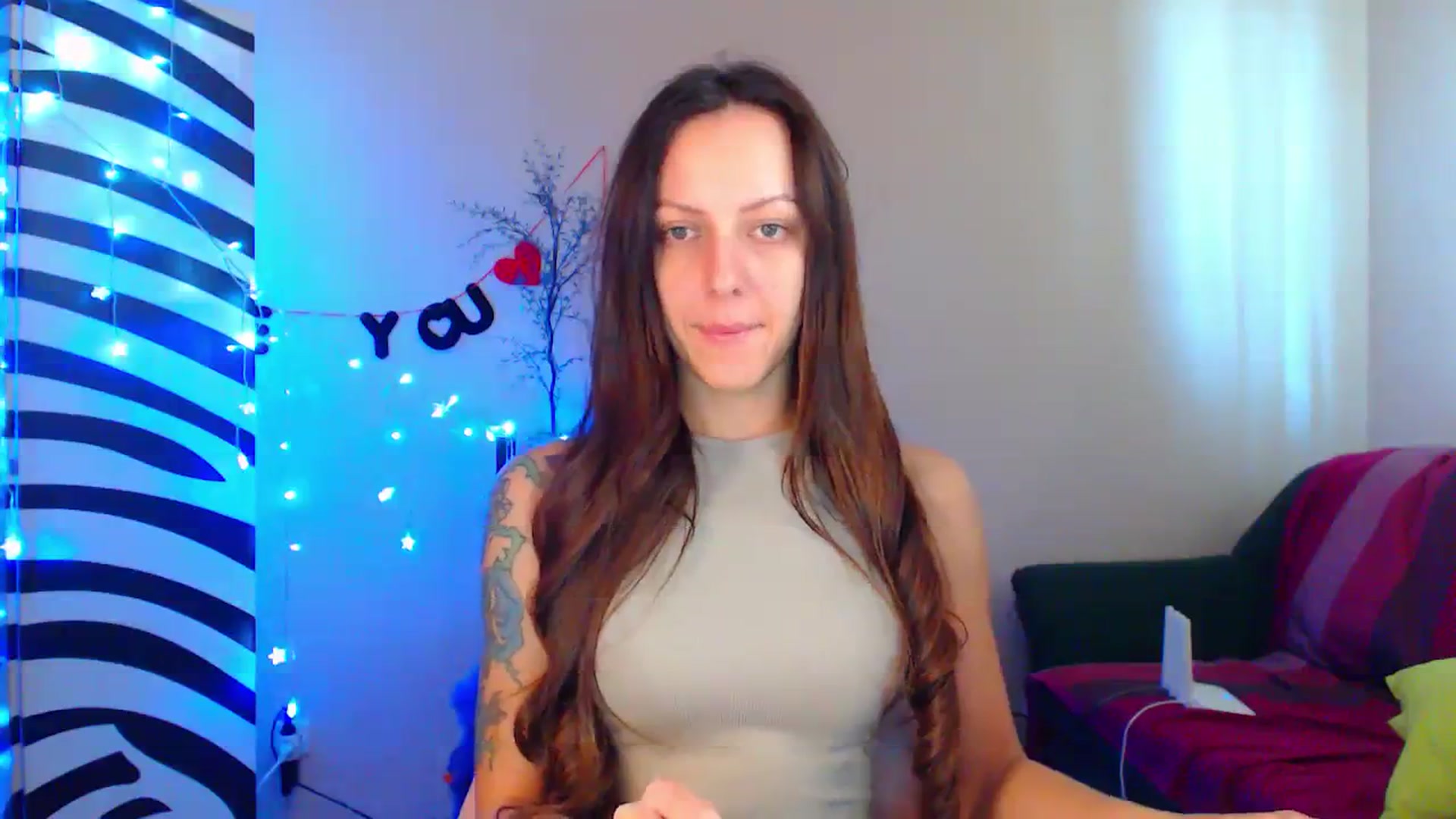 Gallery image thumbnail from Cos_Sexy's myfreecams stream on, 10/12/2023, 10:02 image 13 of 20