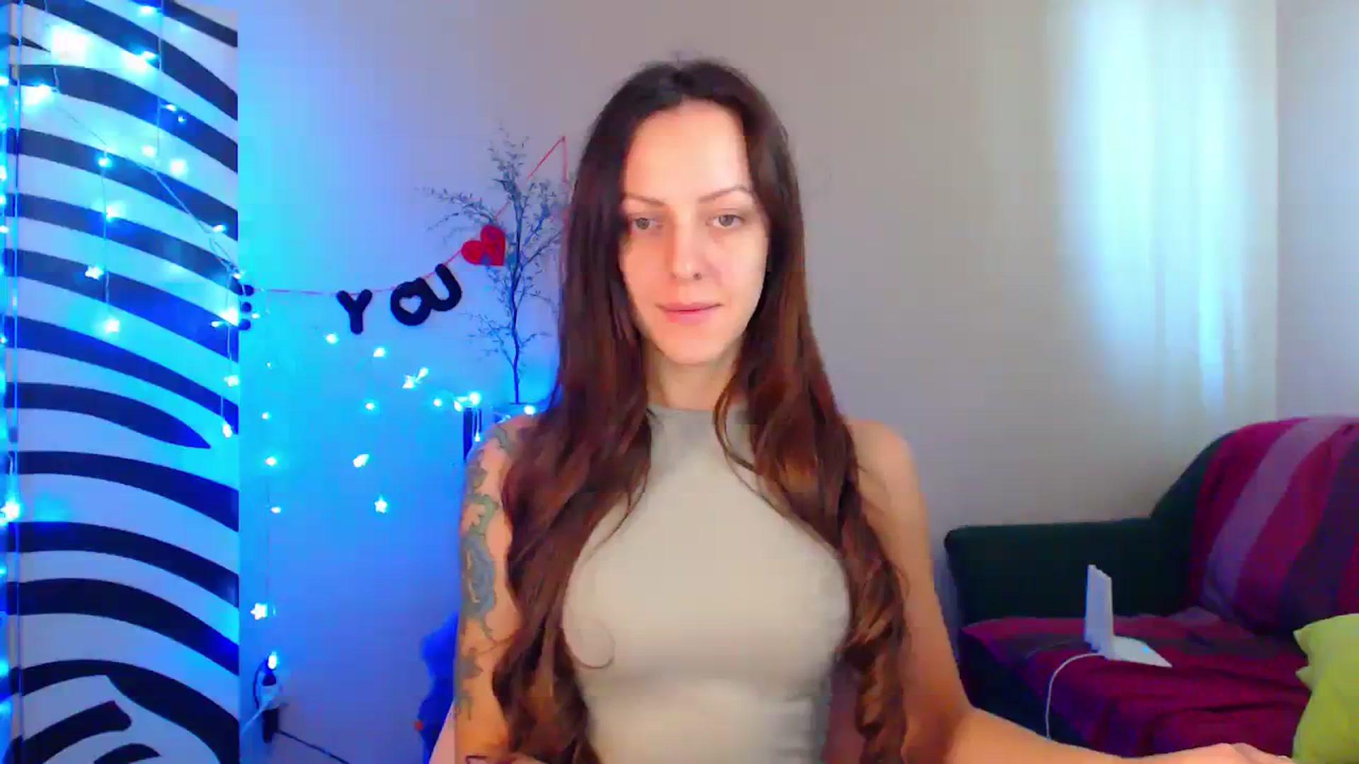 Gallery image thumbnail from Cos_Sexy's myfreecams stream on, 10/12/2023, 10:02 image 7 of 20