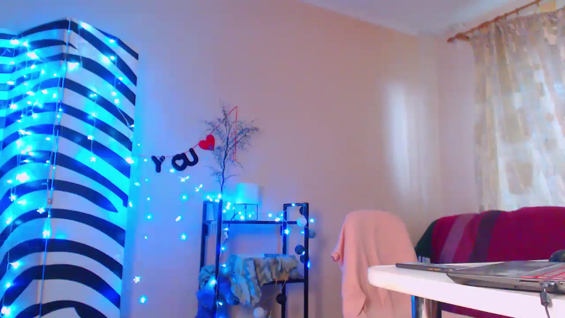 Gallery image thumbnail from Cos_Sexy's myfreecams stream on, 10/16/2023, 13:38 image 16 of 20