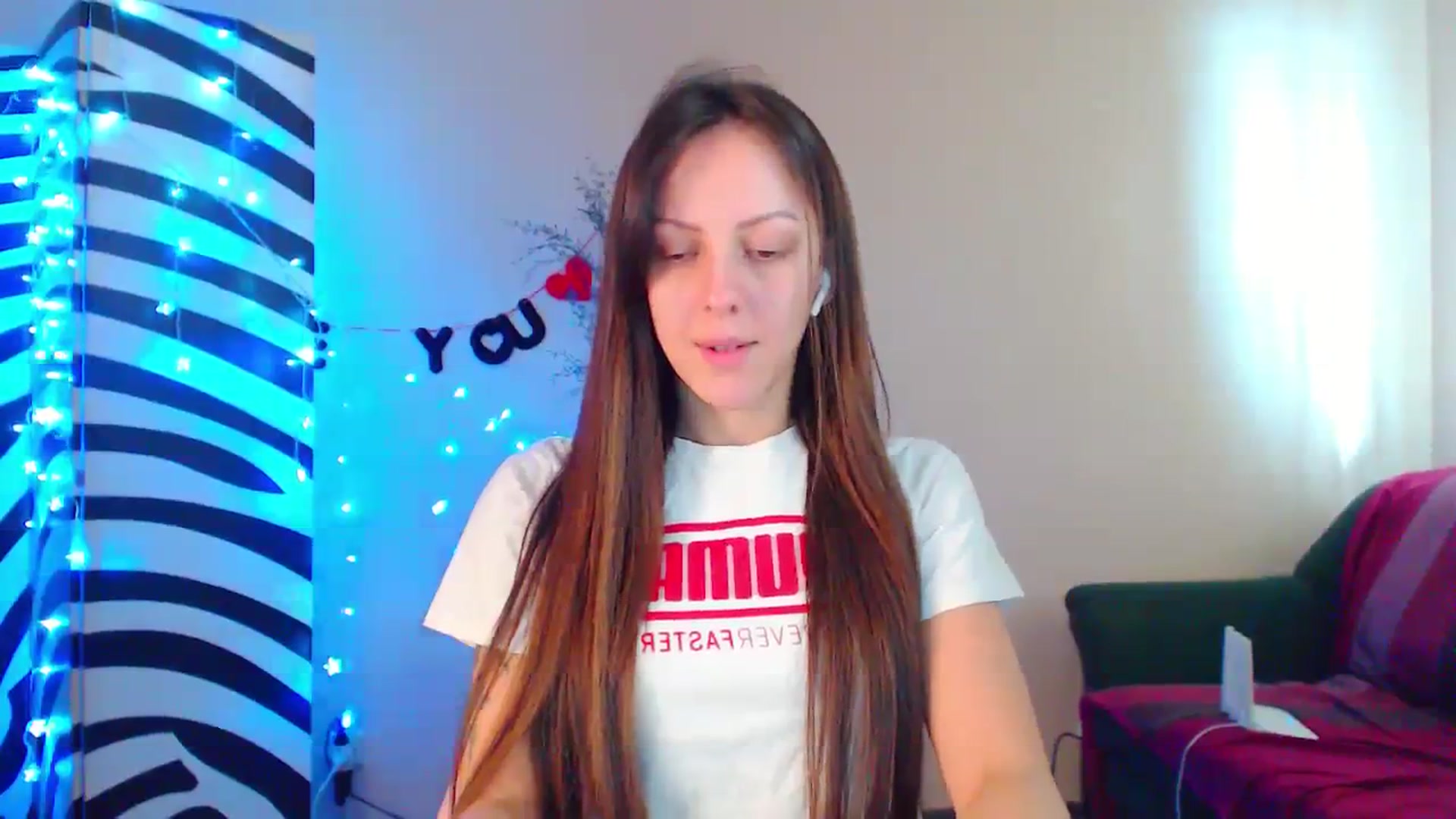 Gallery image thumbnail from Cos_Sexy's myfreecams stream on, 10/17/2023, 12:43 image 17 of 20