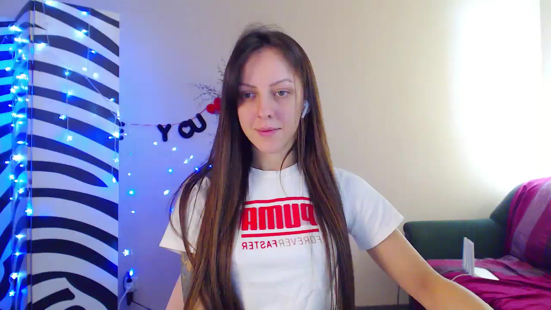 Gallery image thumbnail from Cos_Sexy's myfreecams stream on, 10/17/2023, 12:43 image 12 of 20