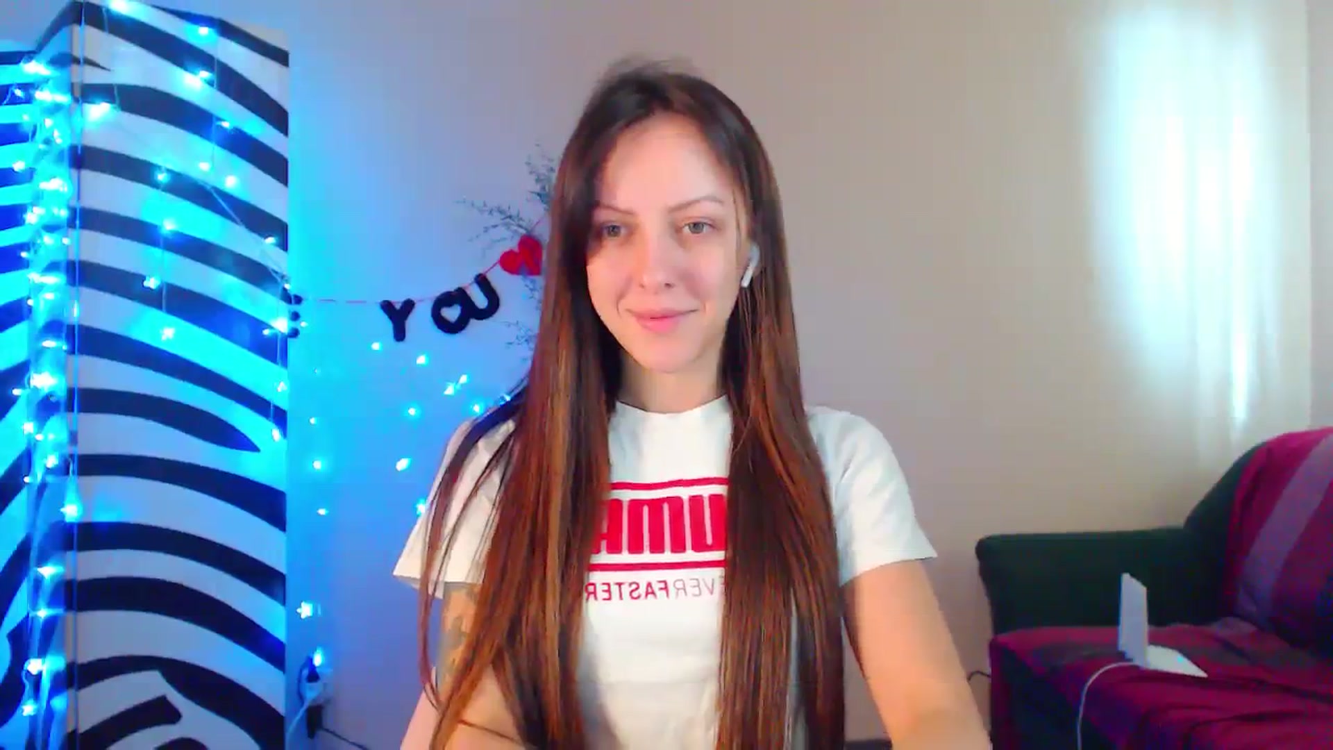 Gallery image thumbnail from Cos_Sexy's myfreecams stream on, 10/17/2023, 12:43 image 14 of 20
