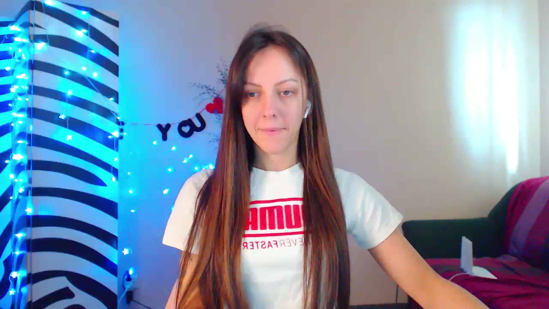 Gallery image thumbnail from Cos_Sexy's myfreecams stream on, 10/17/2023, 12:43 image 16 of 20