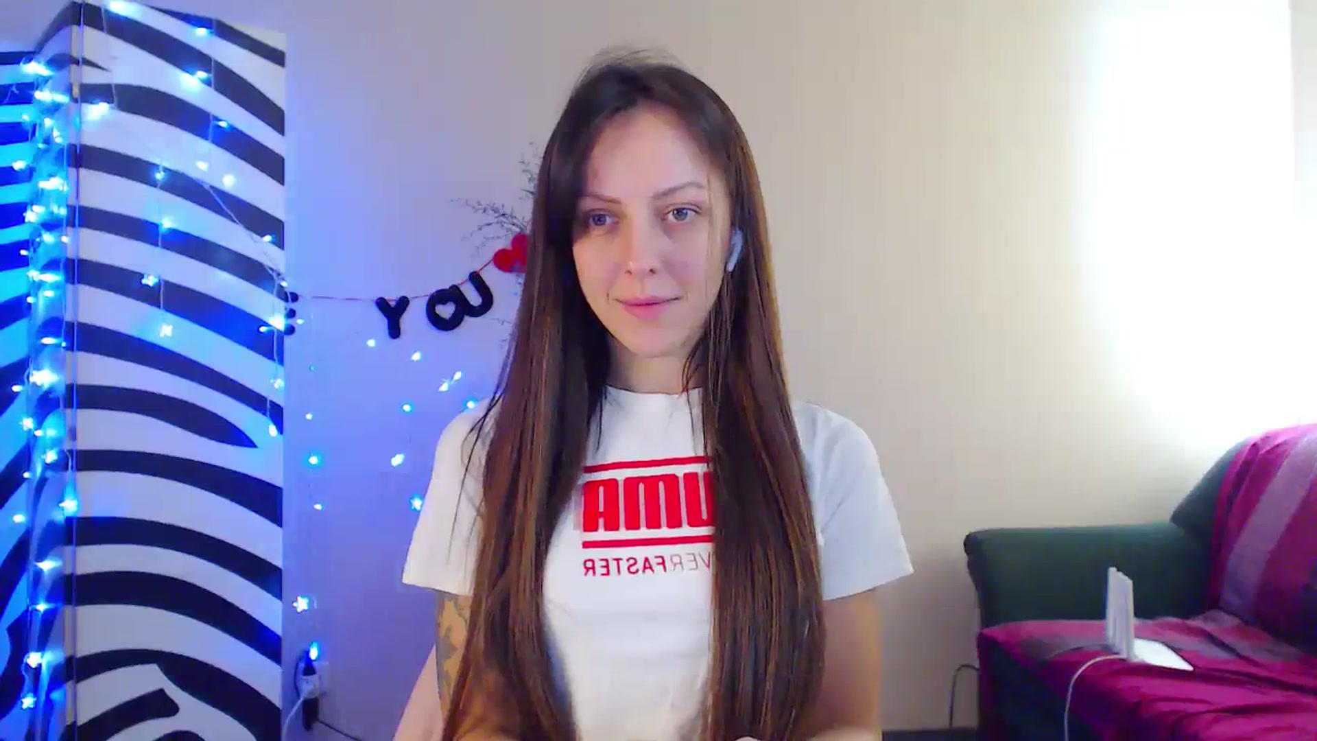 Gallery image thumbnail from Cos_Sexy's myfreecams stream on, 10/17/2023, 12:43 image 11 of 20