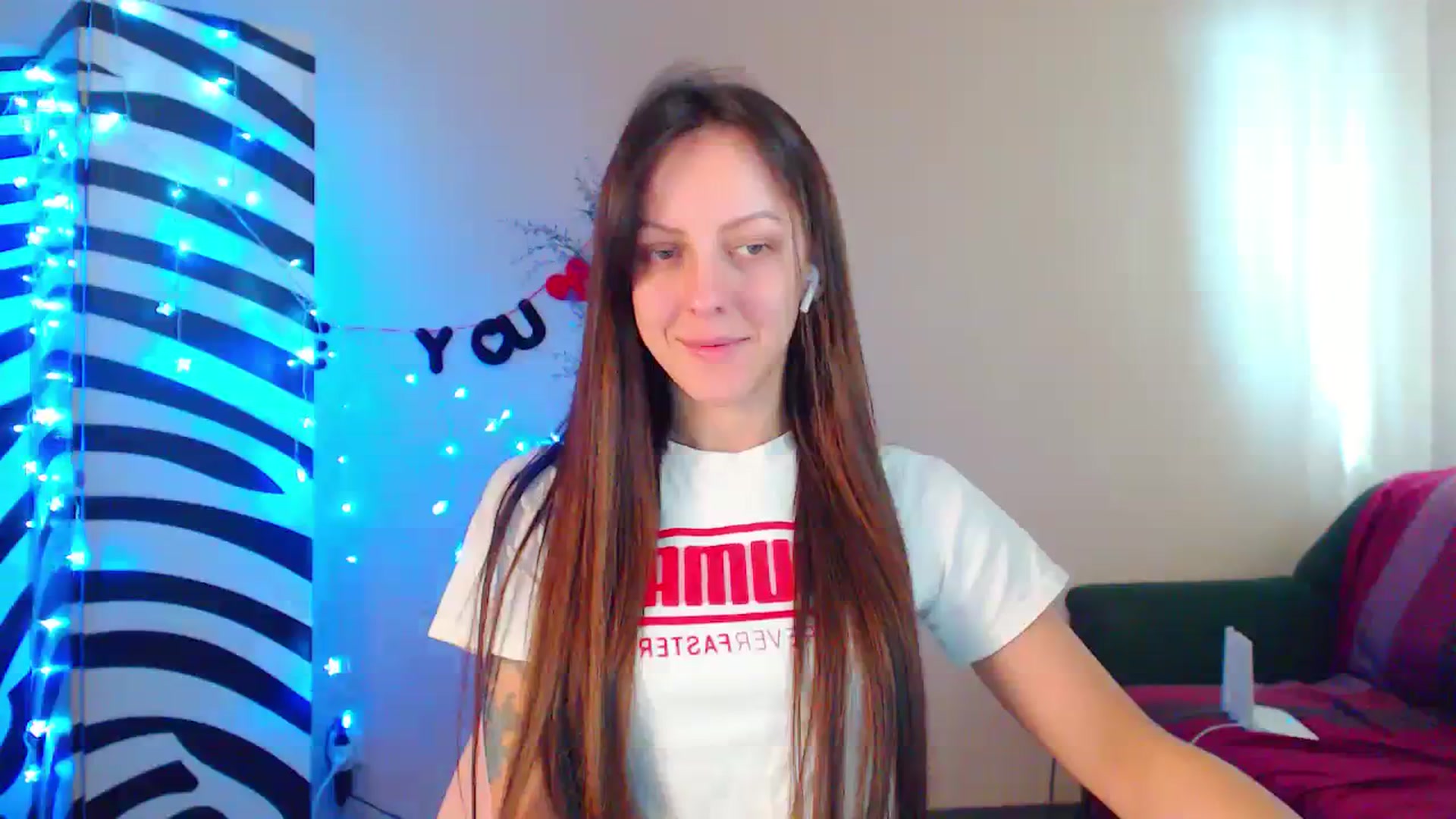 Gallery image thumbnail from Cos_Sexy's myfreecams stream on, 10/17/2023, 12:43 image 15 of 20