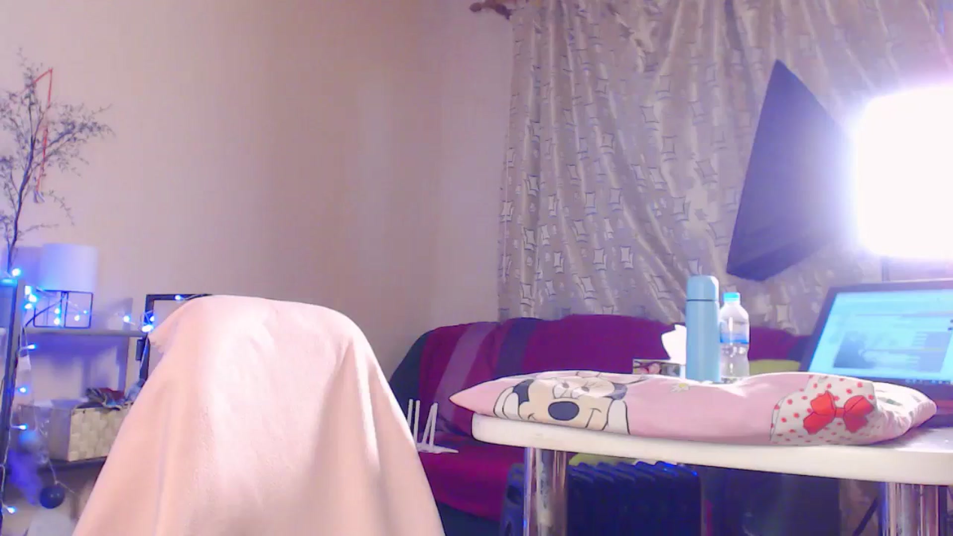 Gallery image thumbnail from Cos_Sexy's myfreecams stream on, 11/07/2023, 14:42 image 6 of 20