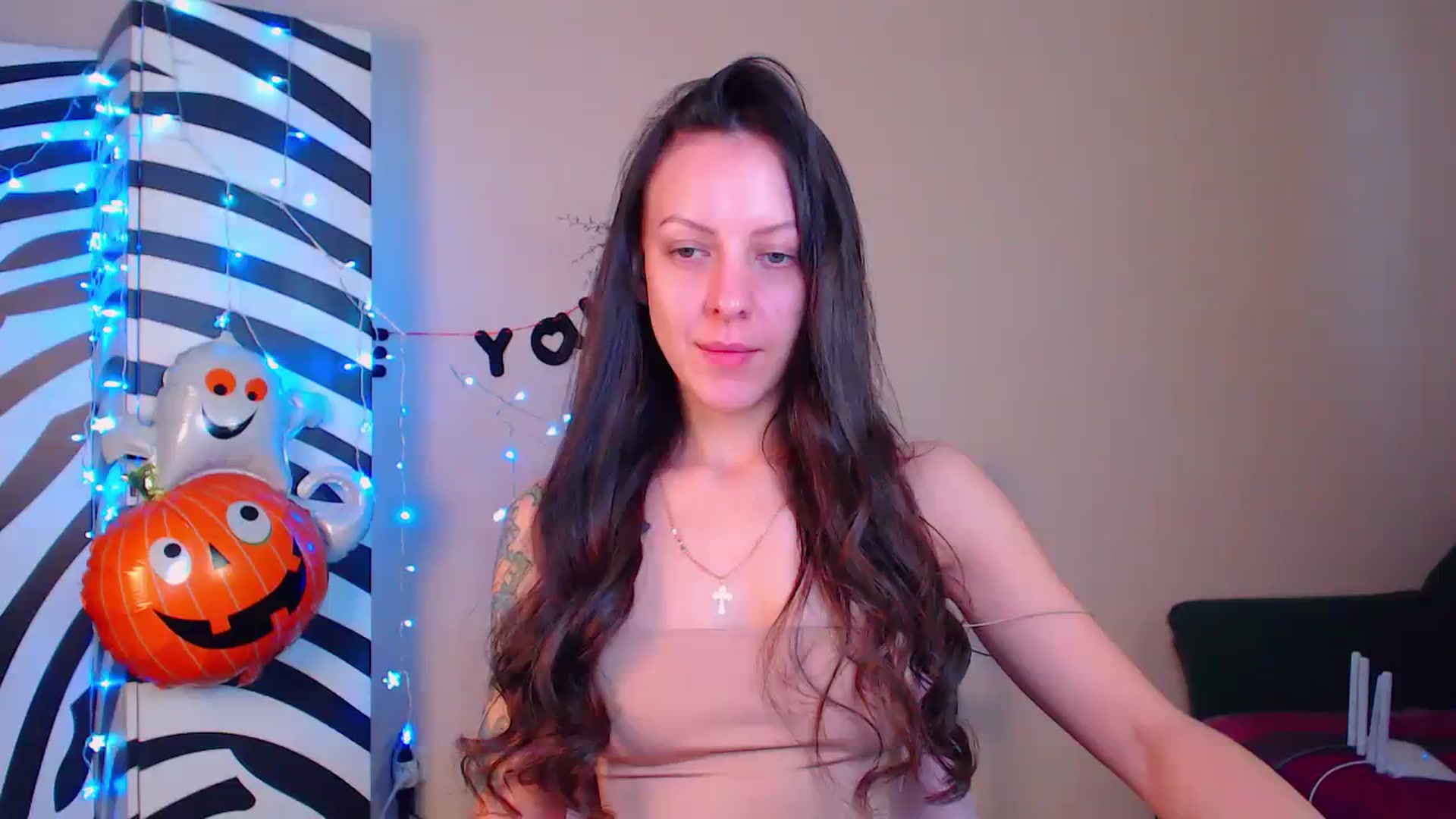 Gallery image thumbnail from Cos_Sexy's myfreecams stream on, 11/22/2023, 12:18 image 15 of 20