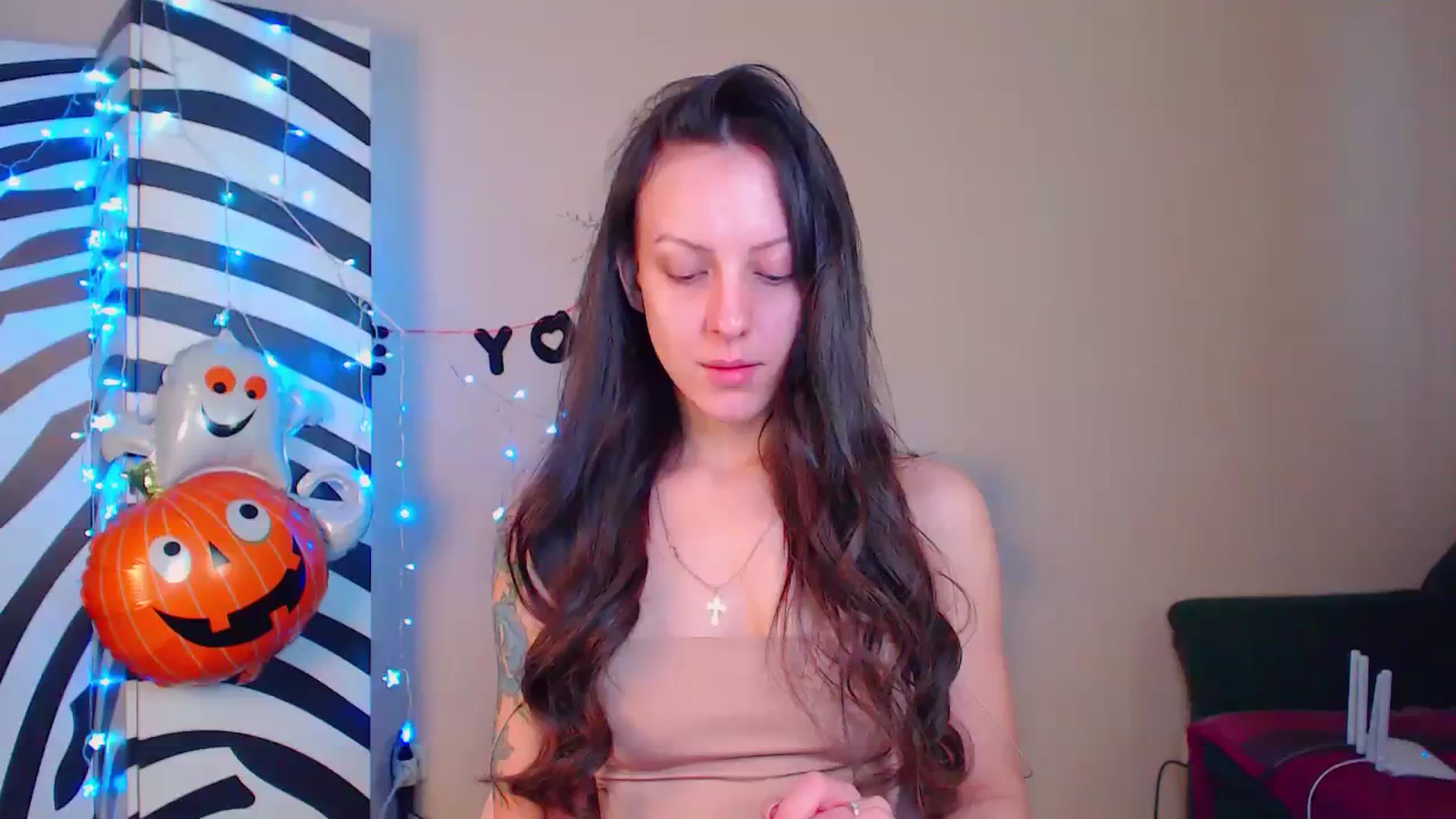 Gallery image thumbnail from Cos_Sexy's myfreecams stream on, 11/22/2023, 12:18 image 13 of 20